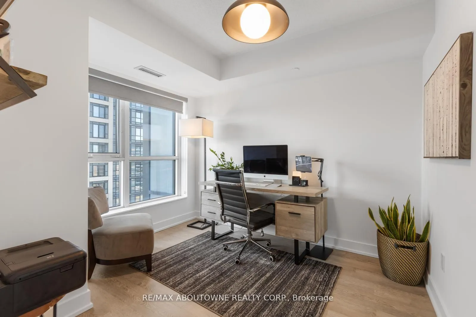 7 Mabelle Avenue, #801