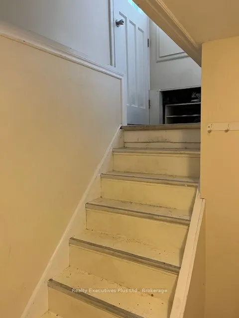 122 Hawthorne Road