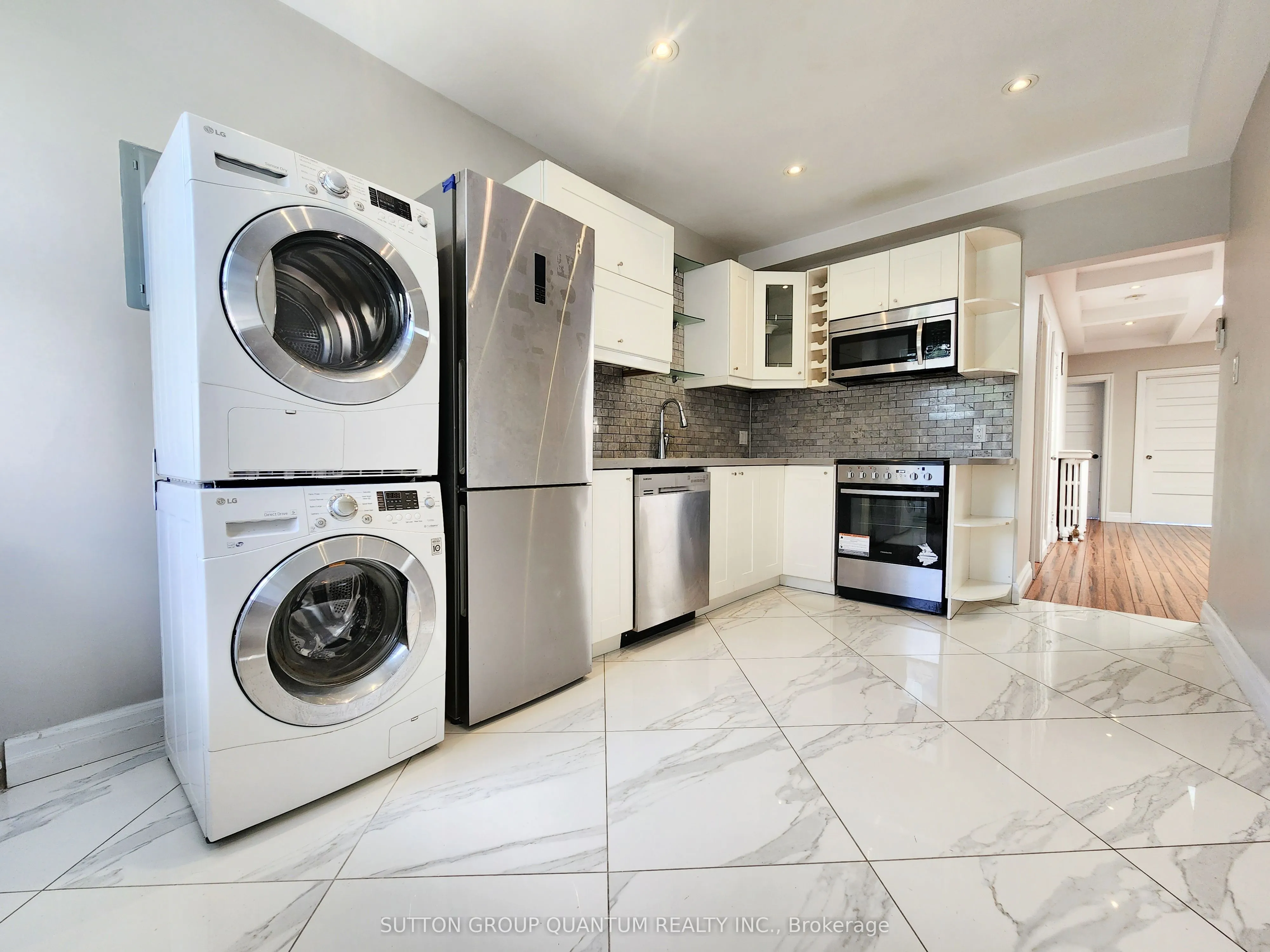 291 RONCESVALLES Avenue, #UPPER