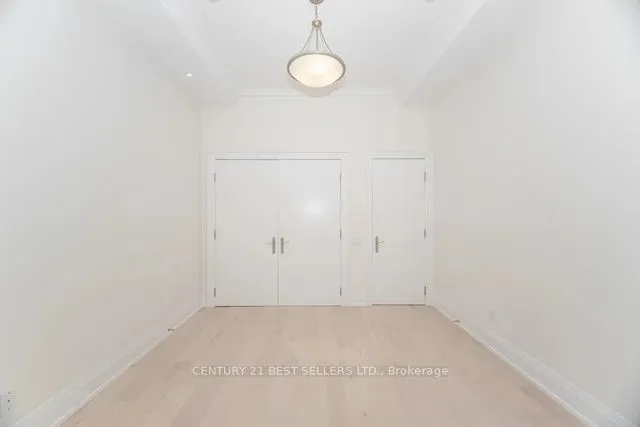 1595 Calverton Court
