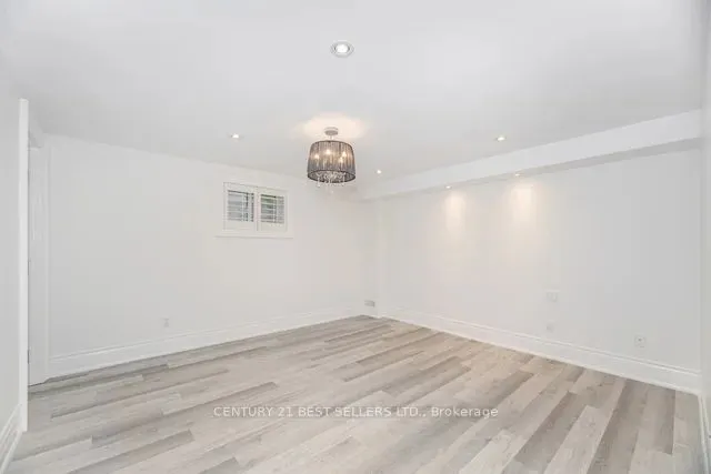 1595 Calverton Court