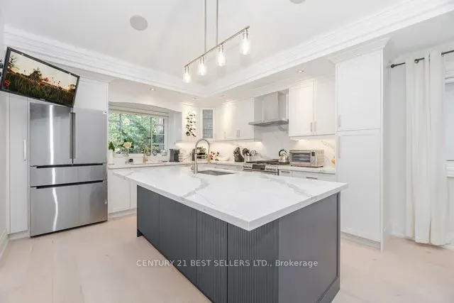 1595 Calverton Court