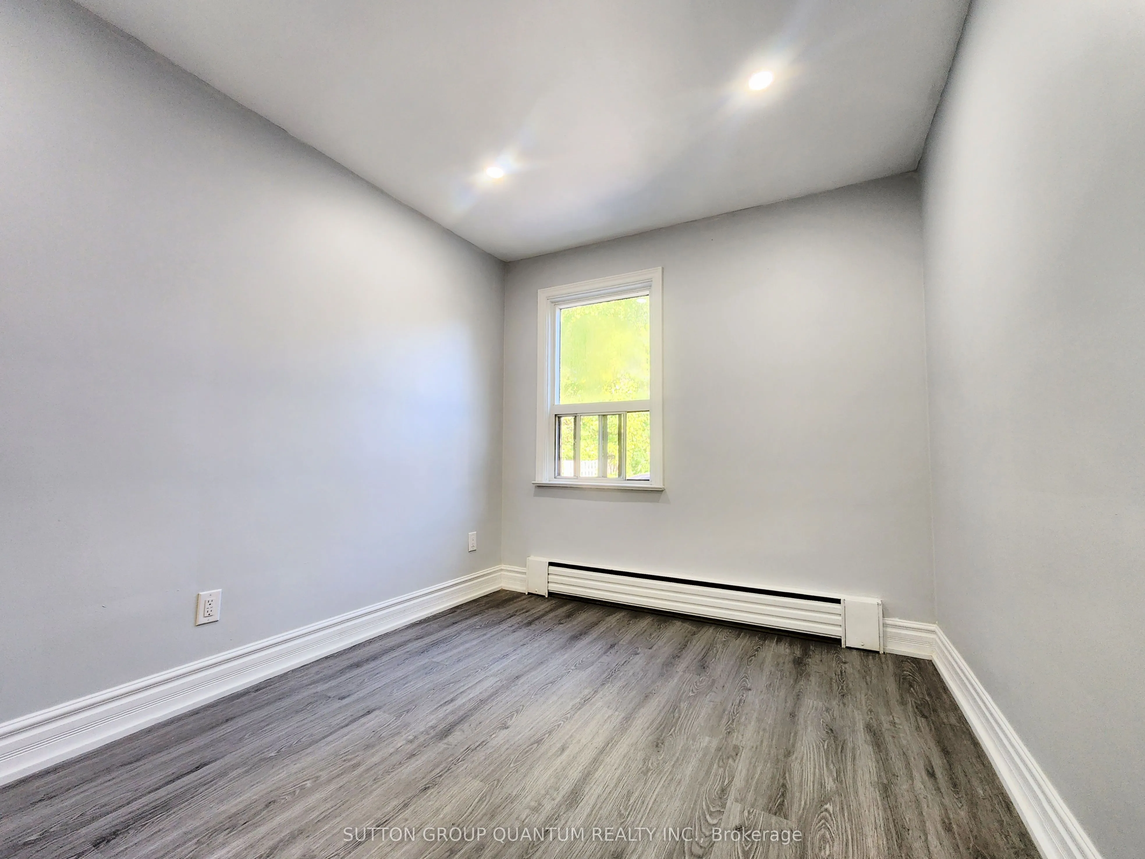 122 Newcastle Street, #1