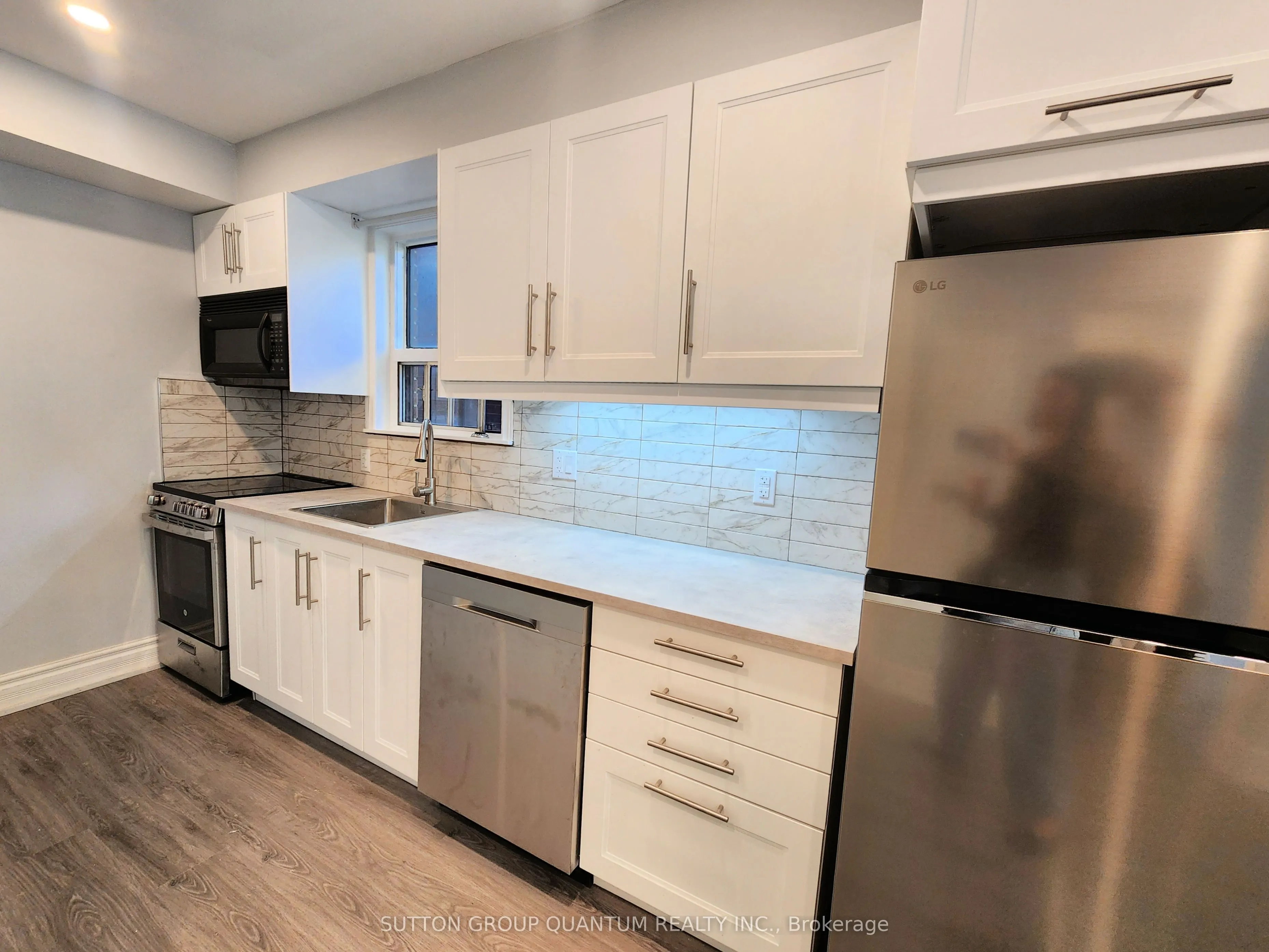 122 Newcastle Street, #1