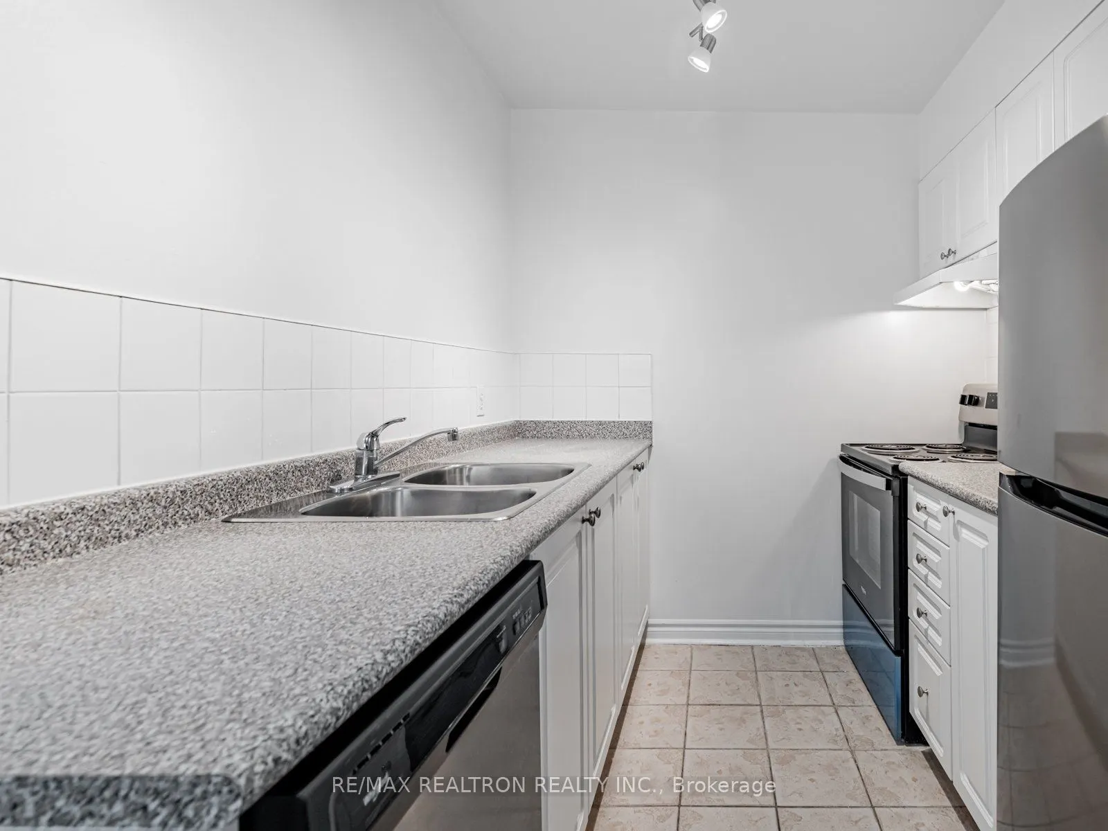 1401 Dupont Street, #326