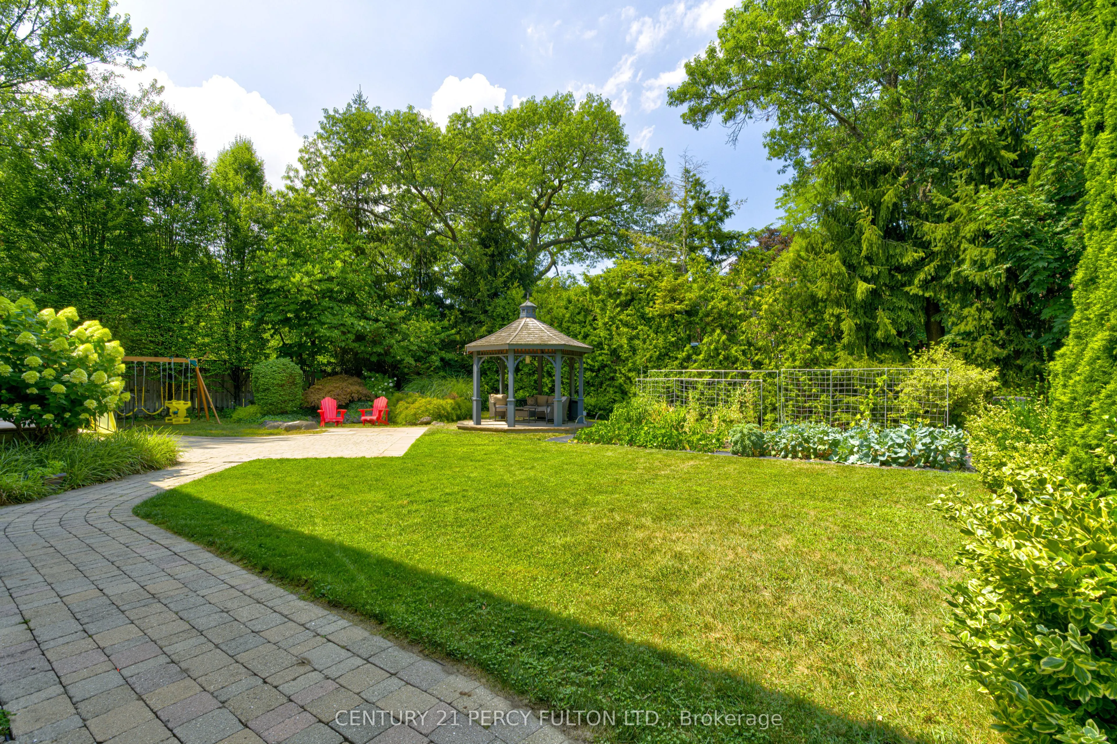 1649 Wedmore Way