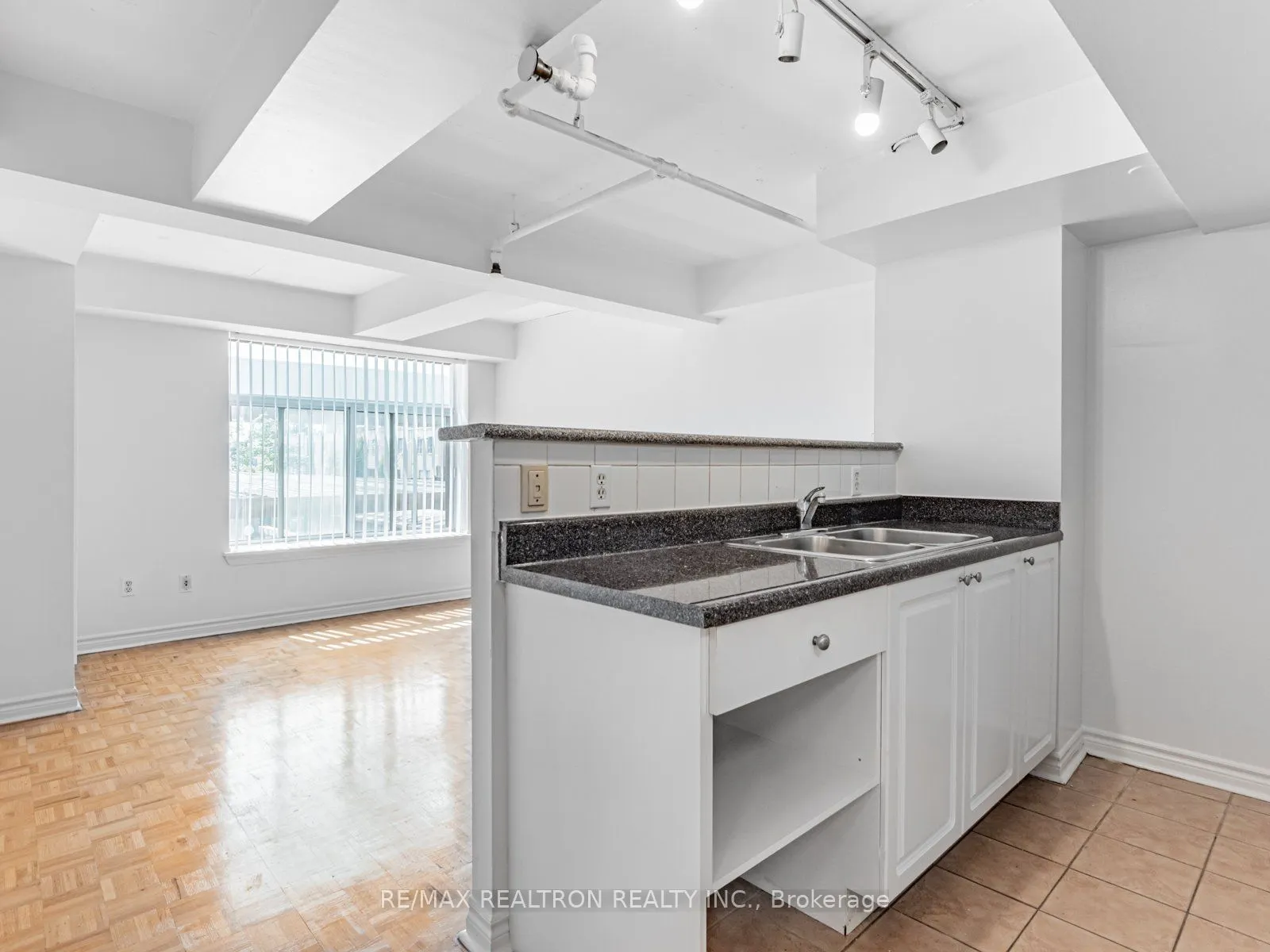 1401 Dupont Street, #131