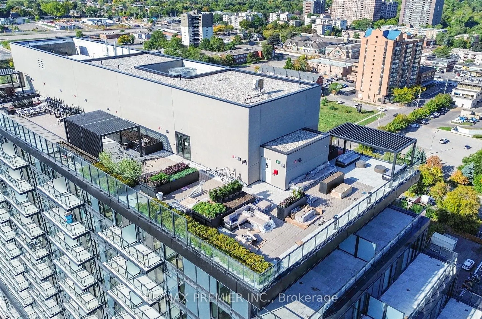 89 Dundas Street W, #1708