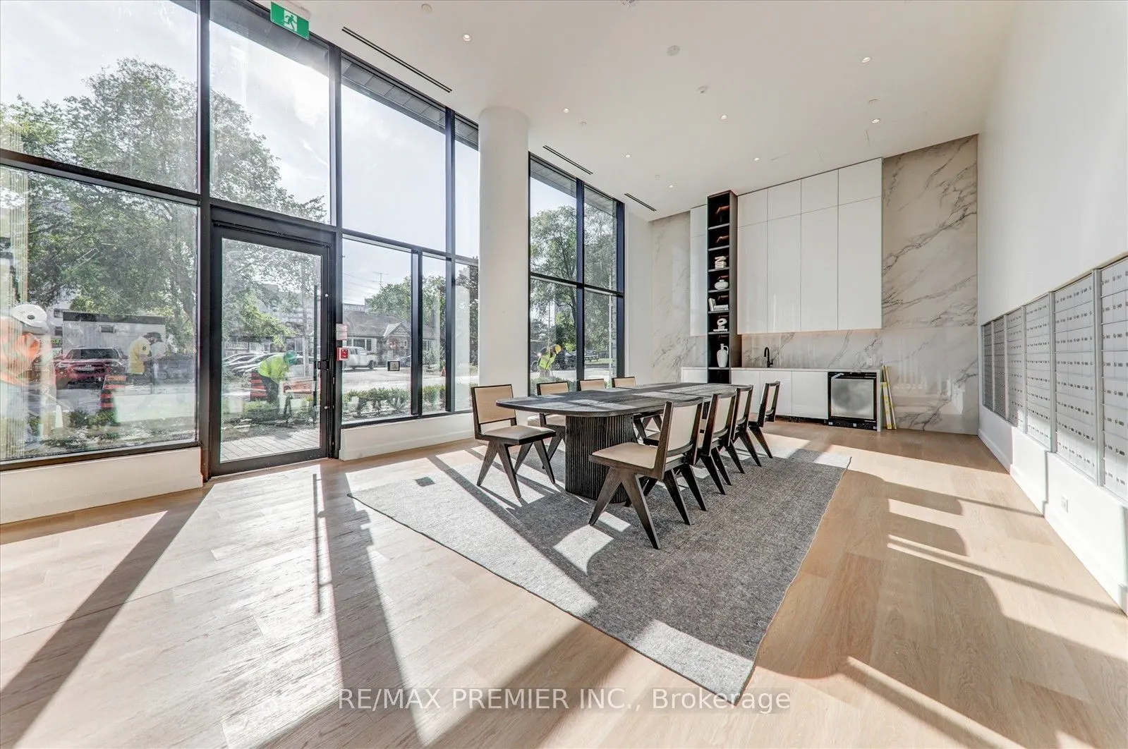 89 Dundas Street W, #1708