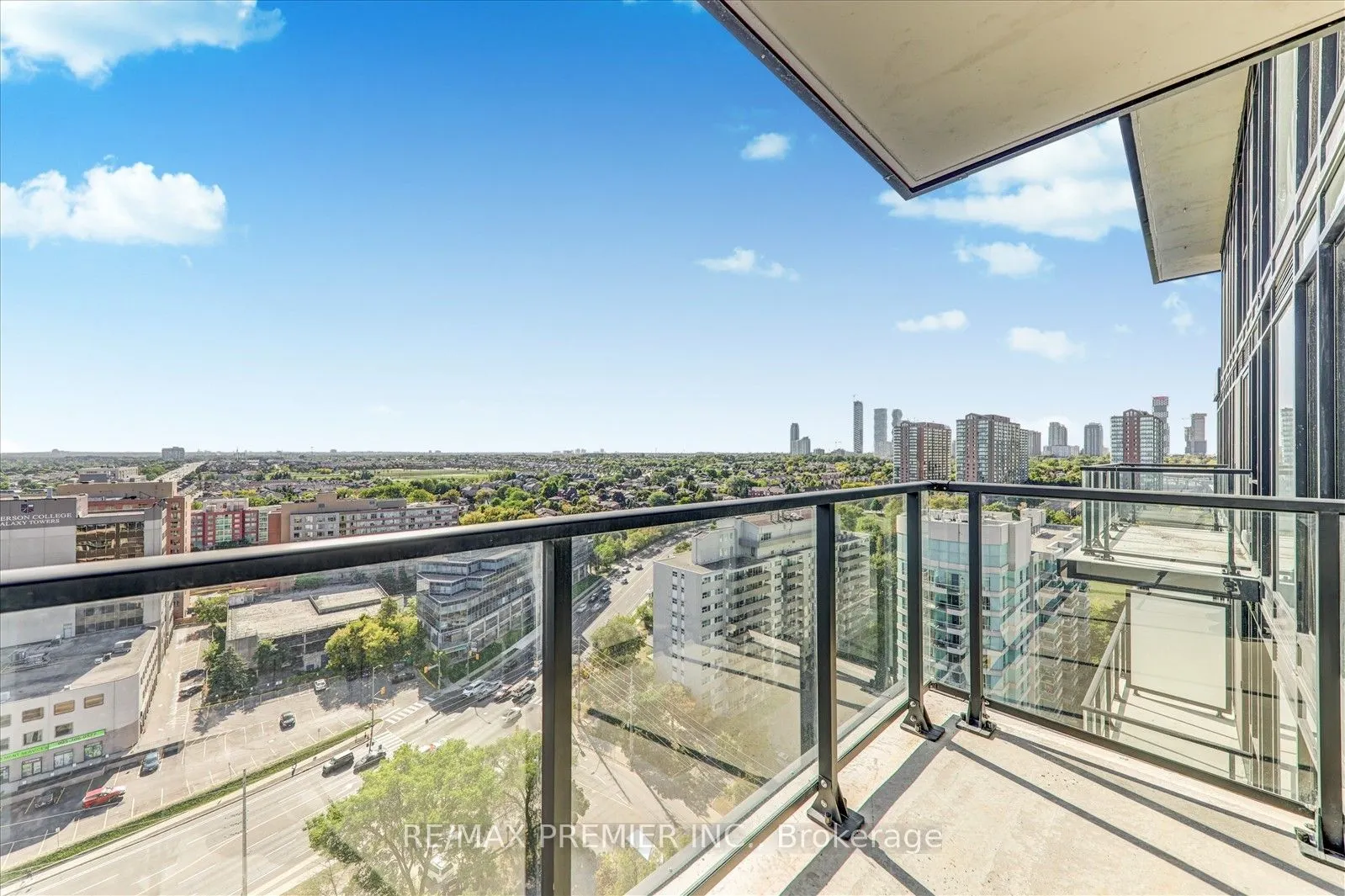 89 Dundas Street W, #1708