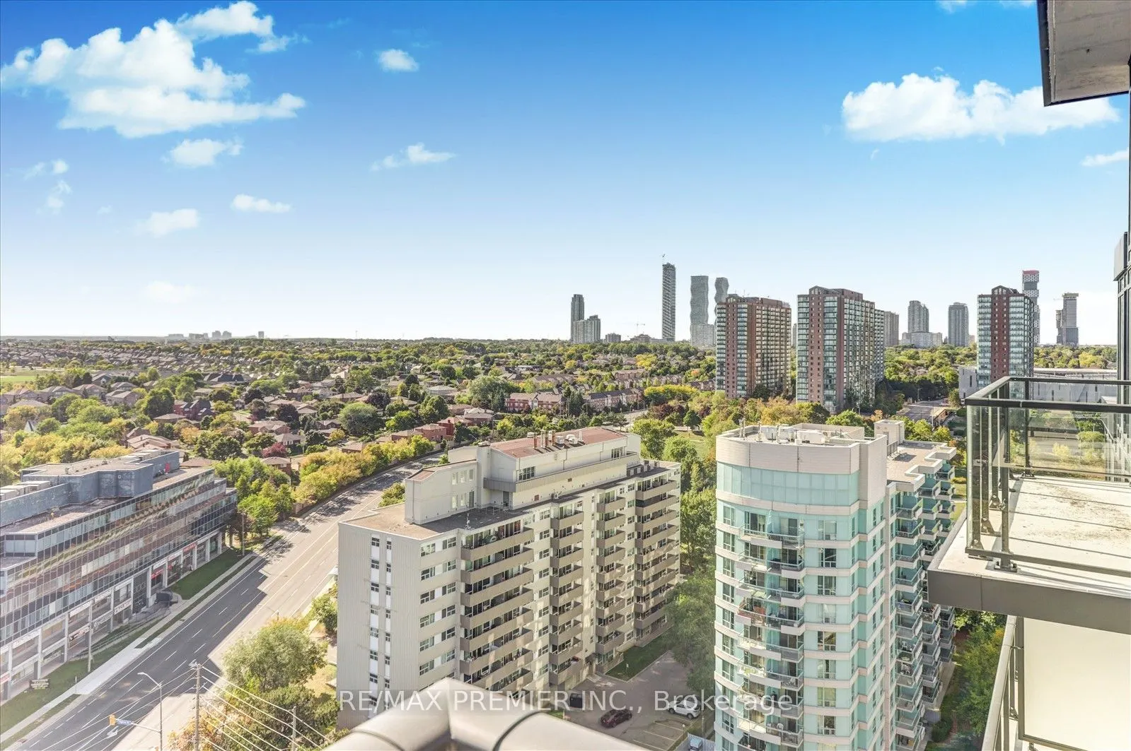 89 Dundas Street W, #1708