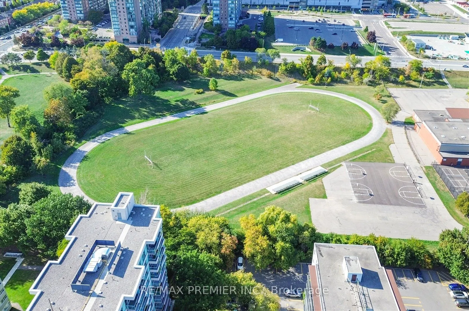 89 Dundas Street W, #1708