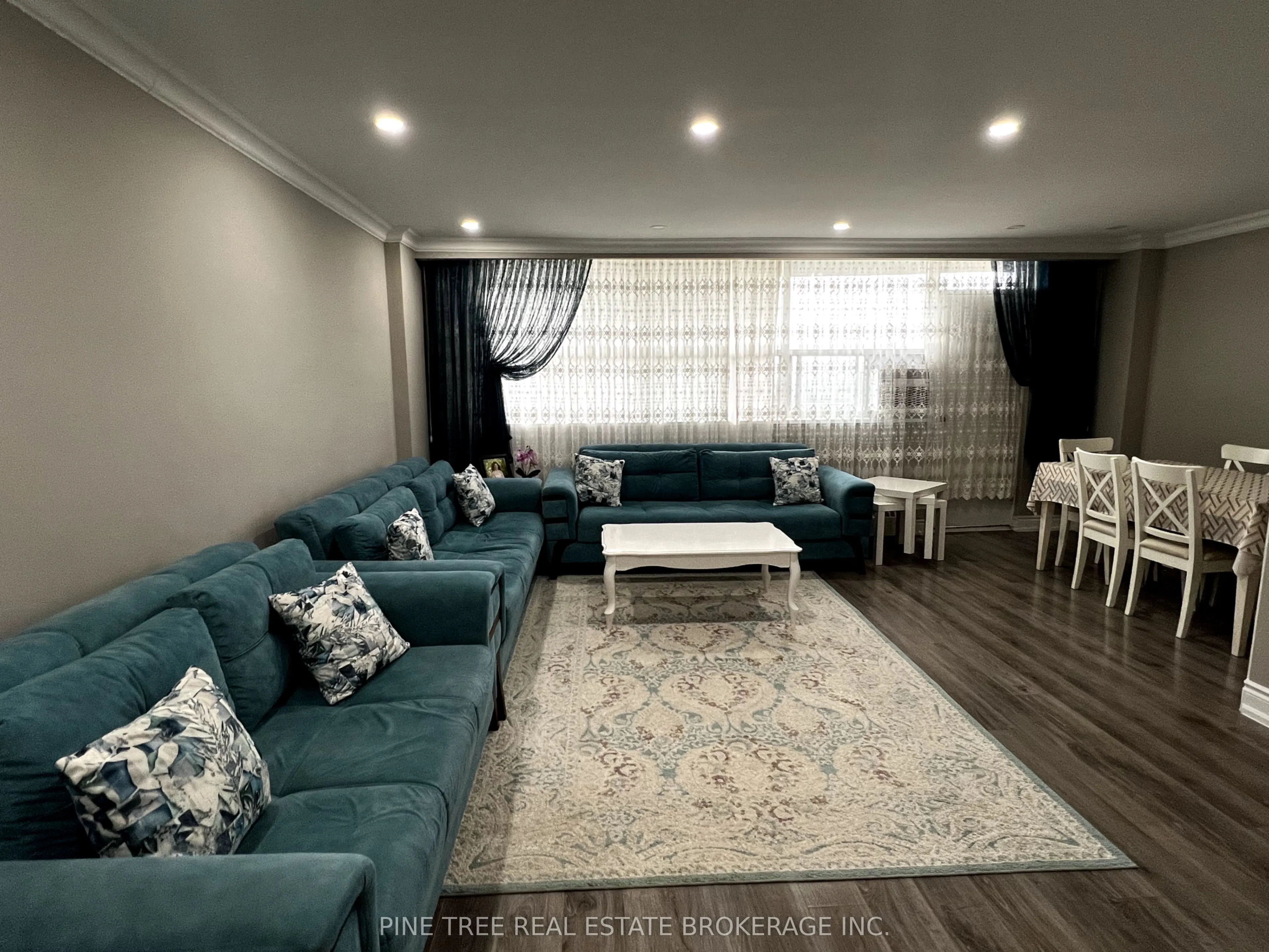 80 Grandravine Drive, #816