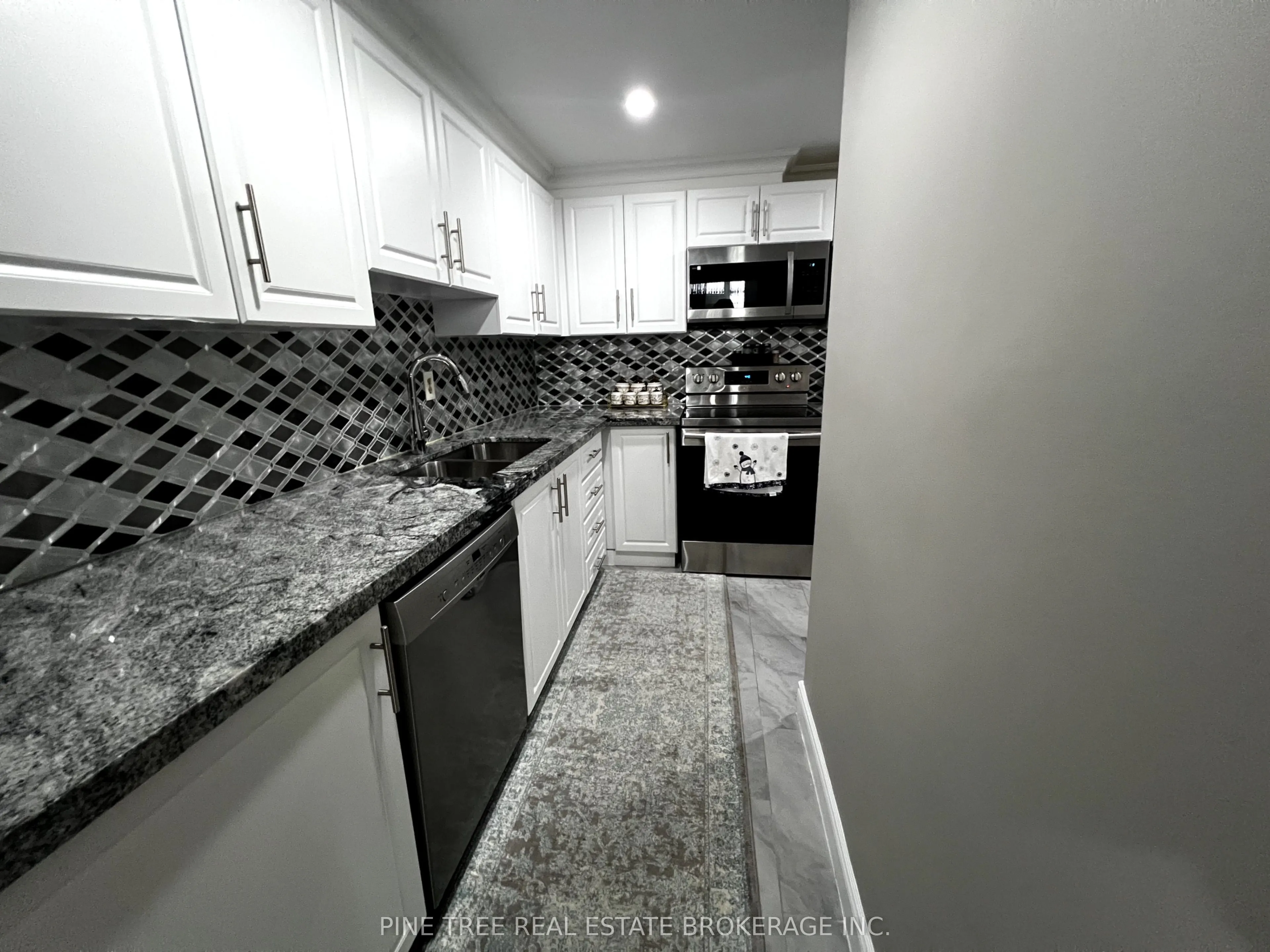 80 Grandravine Drive, #816