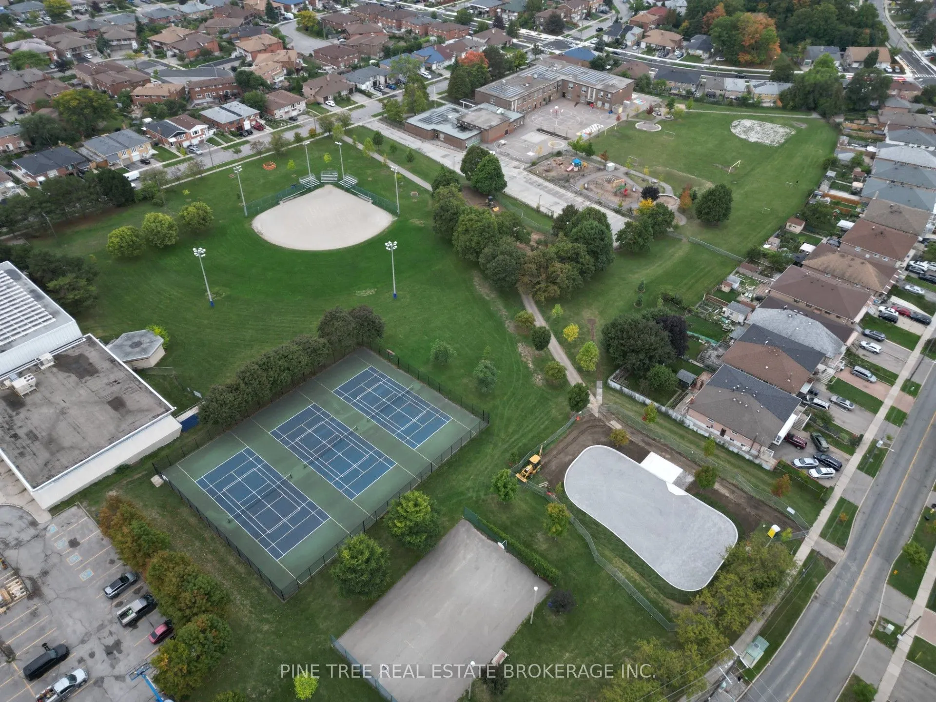 80 Grandravine Drive, #816