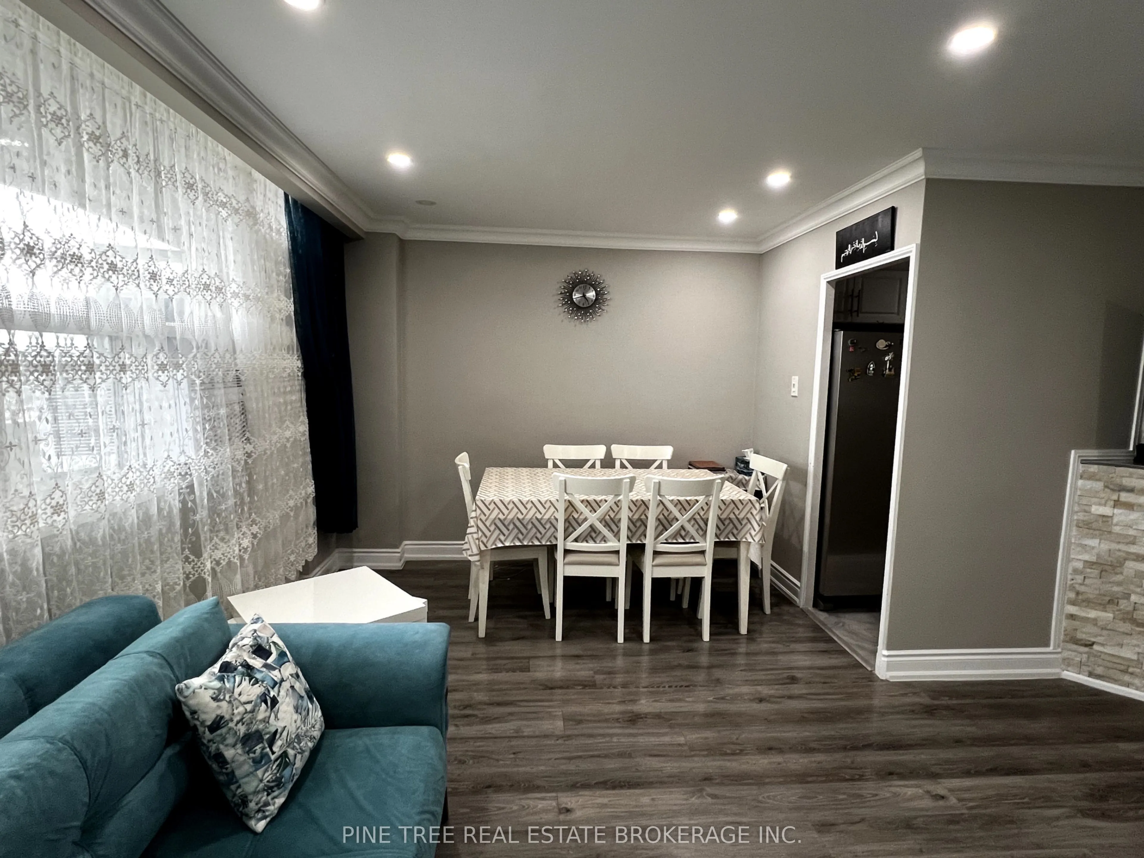 80 Grandravine Drive, #816