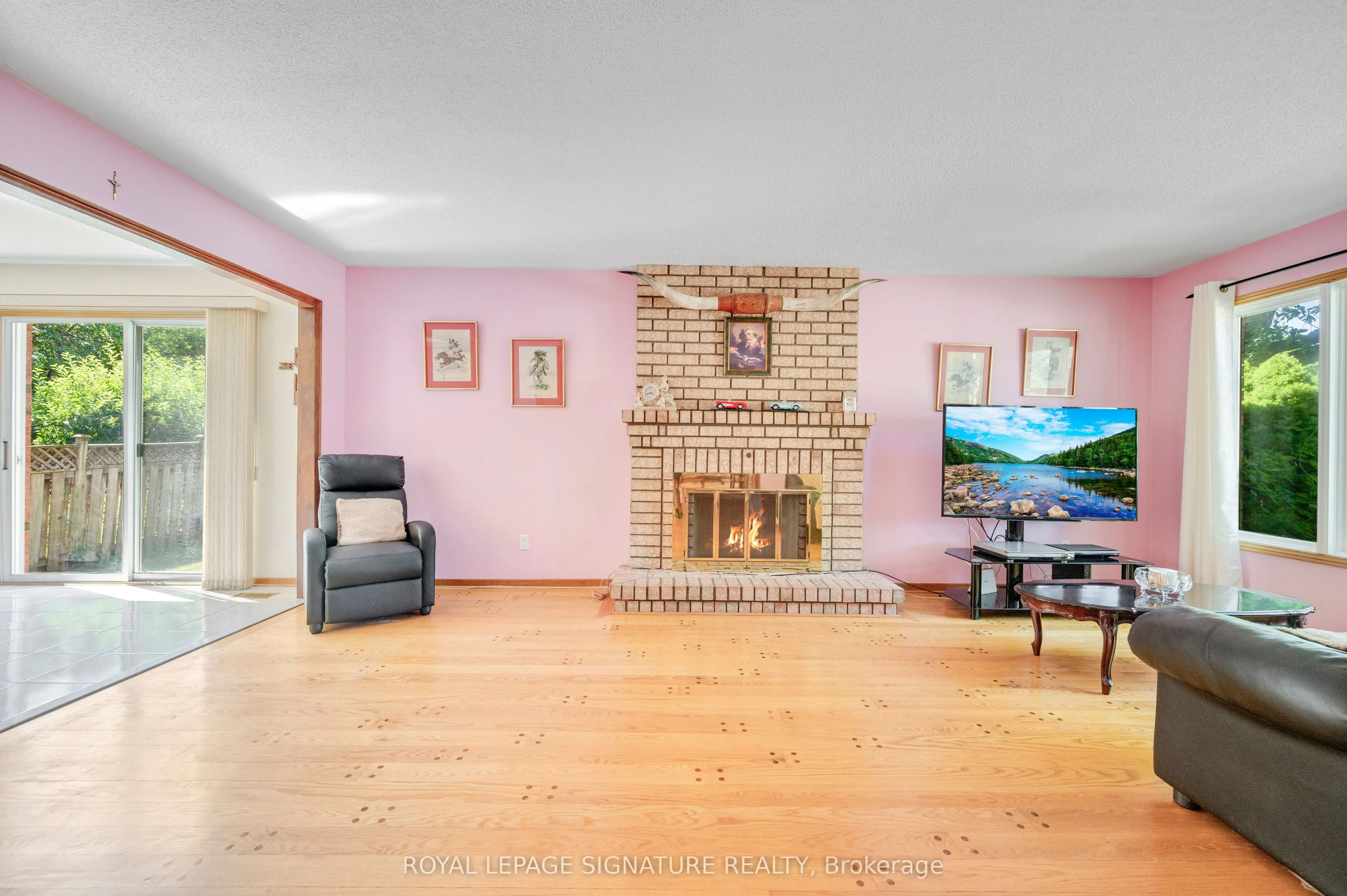 2921 Caradoc Lane