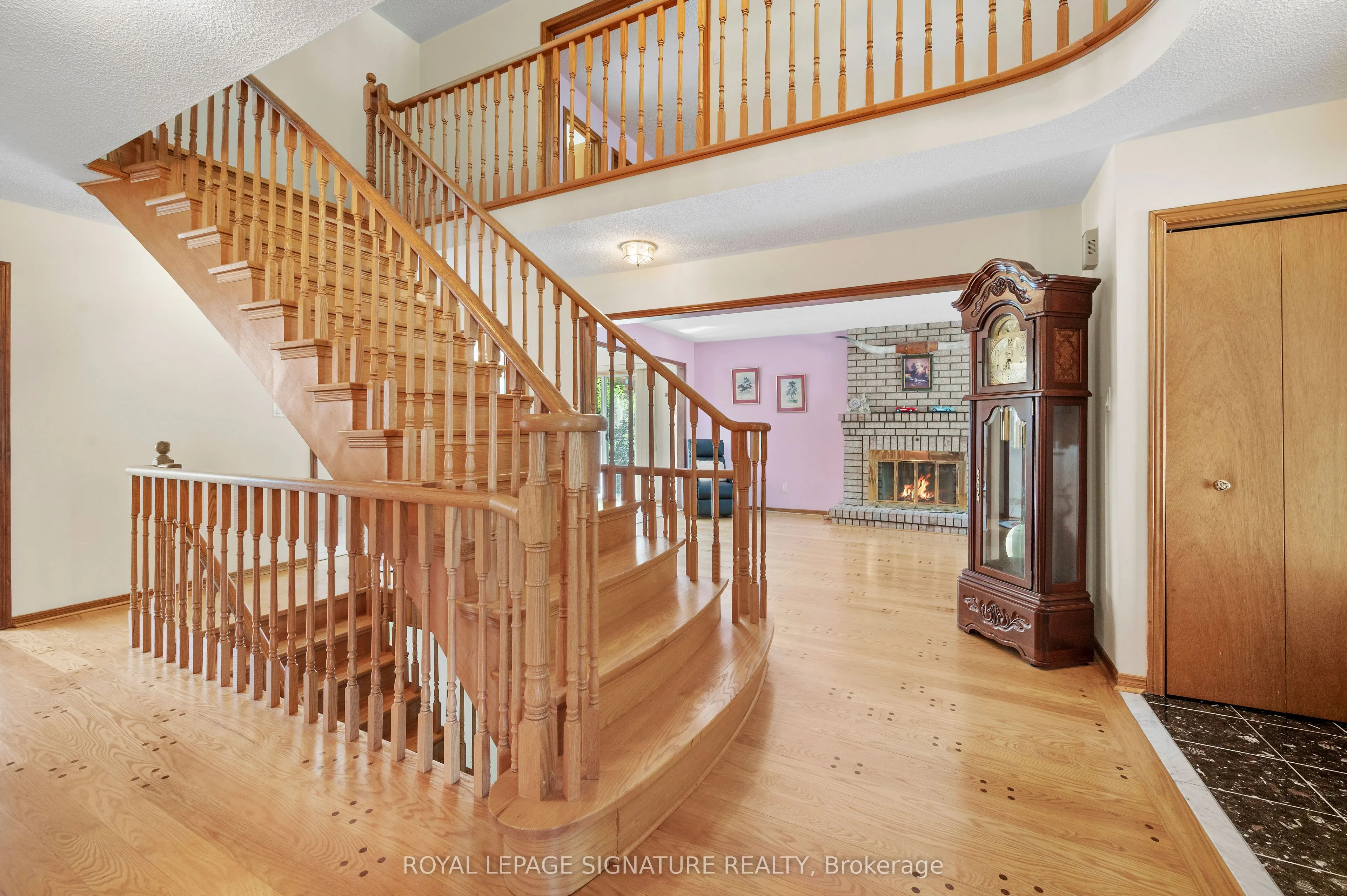 2921 Caradoc Lane