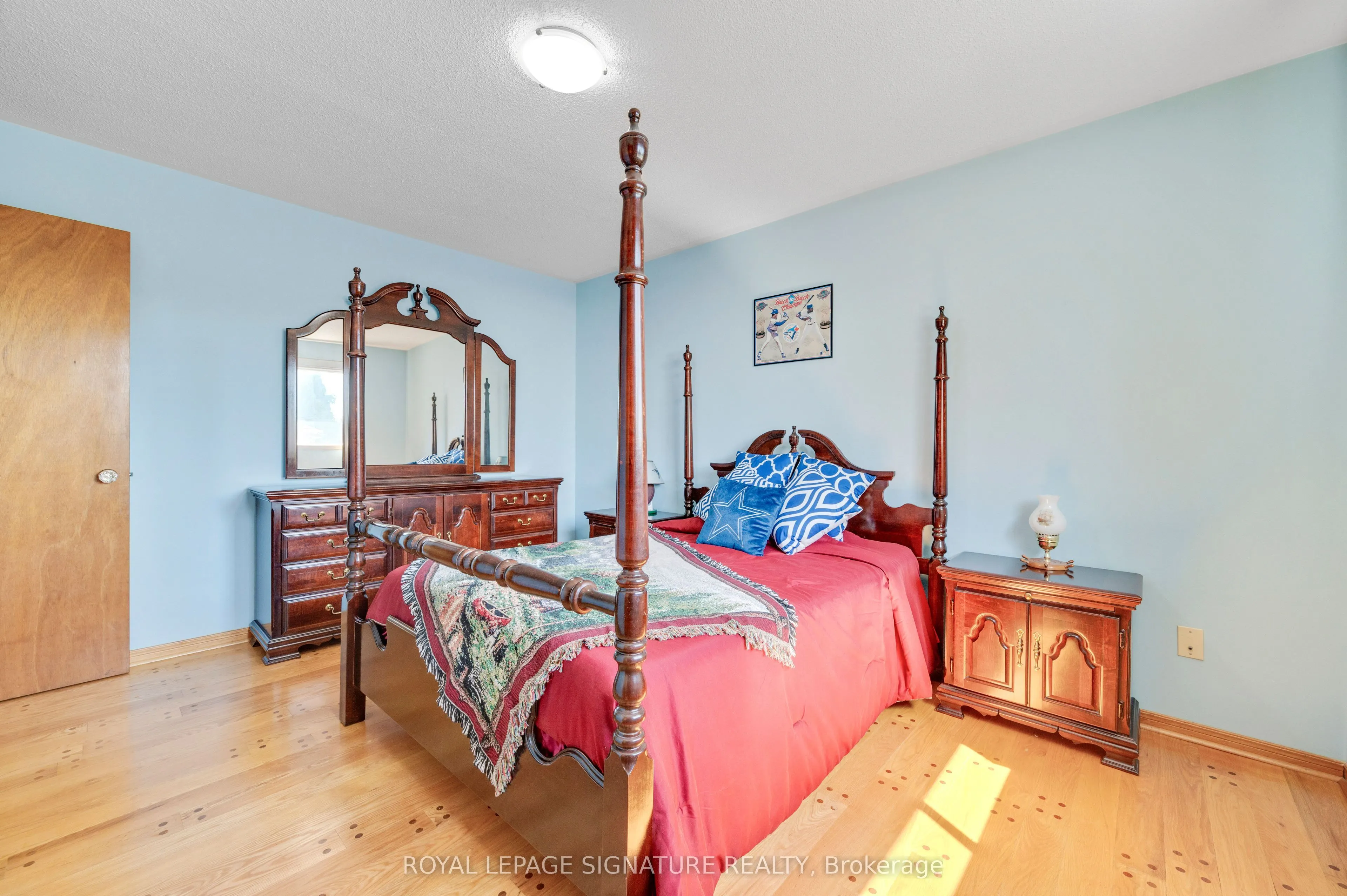 2921 Caradoc Lane