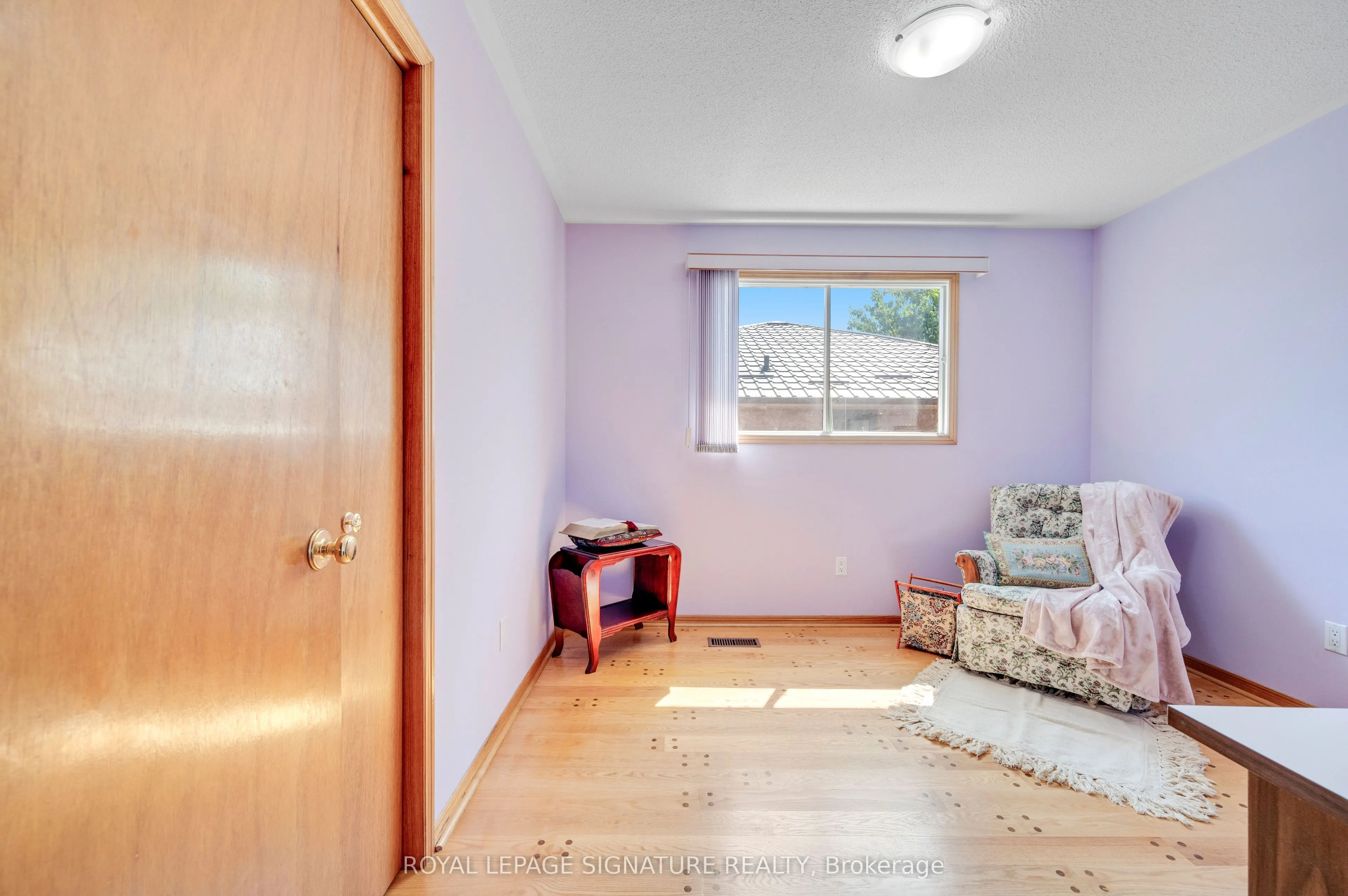 2921 Caradoc Lane