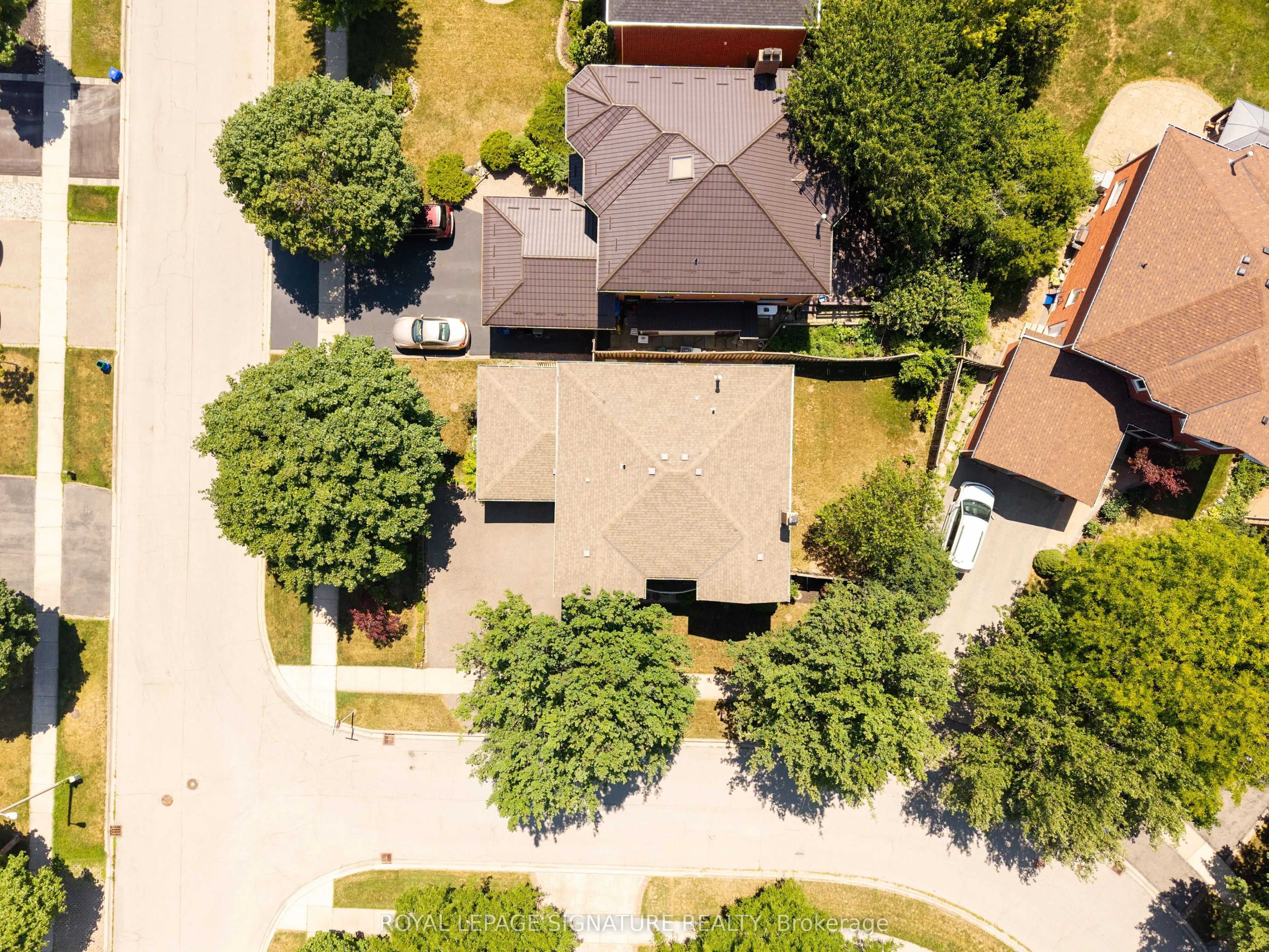 2921 Caradoc Lane