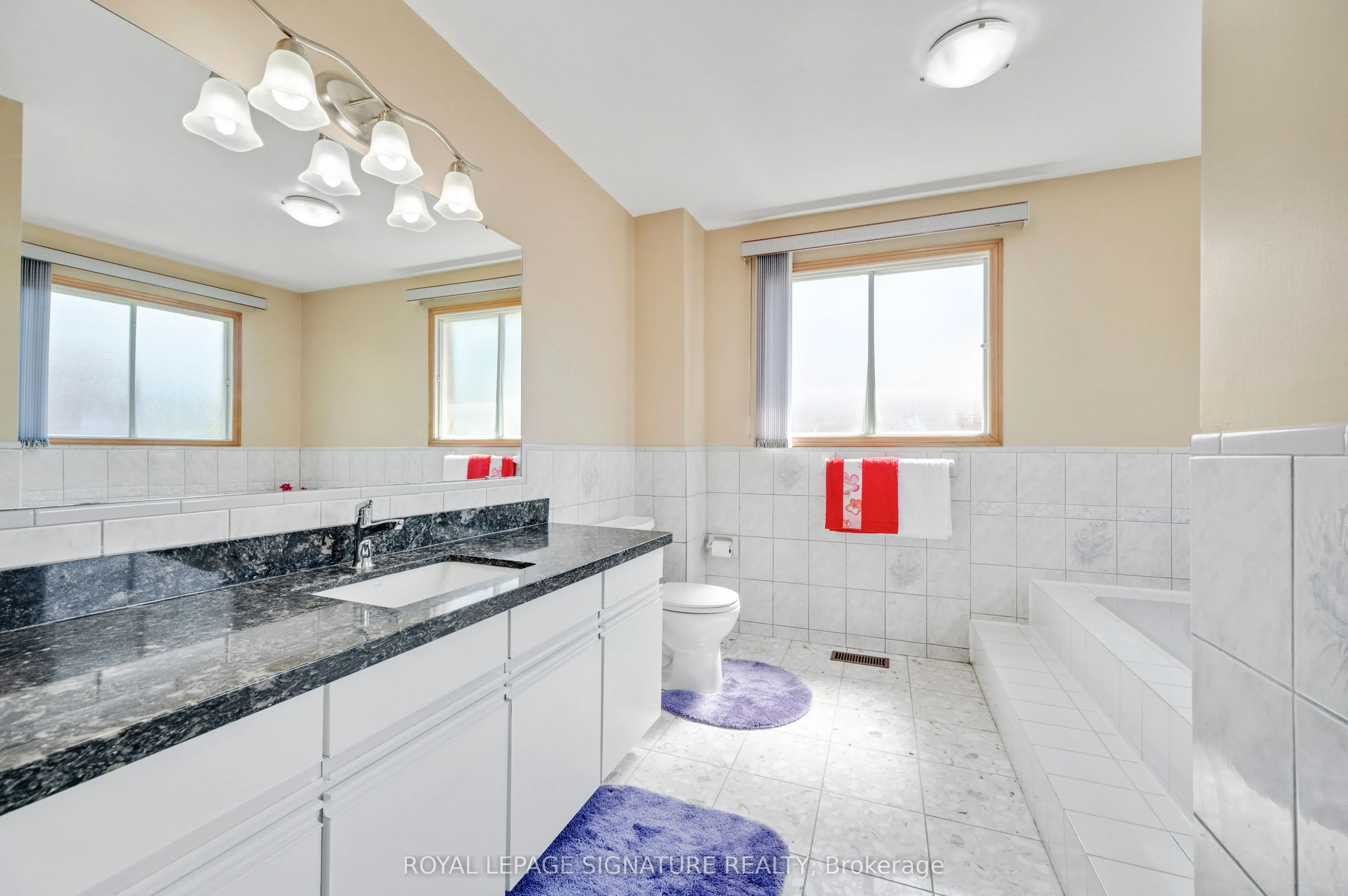 2921 Caradoc Lane