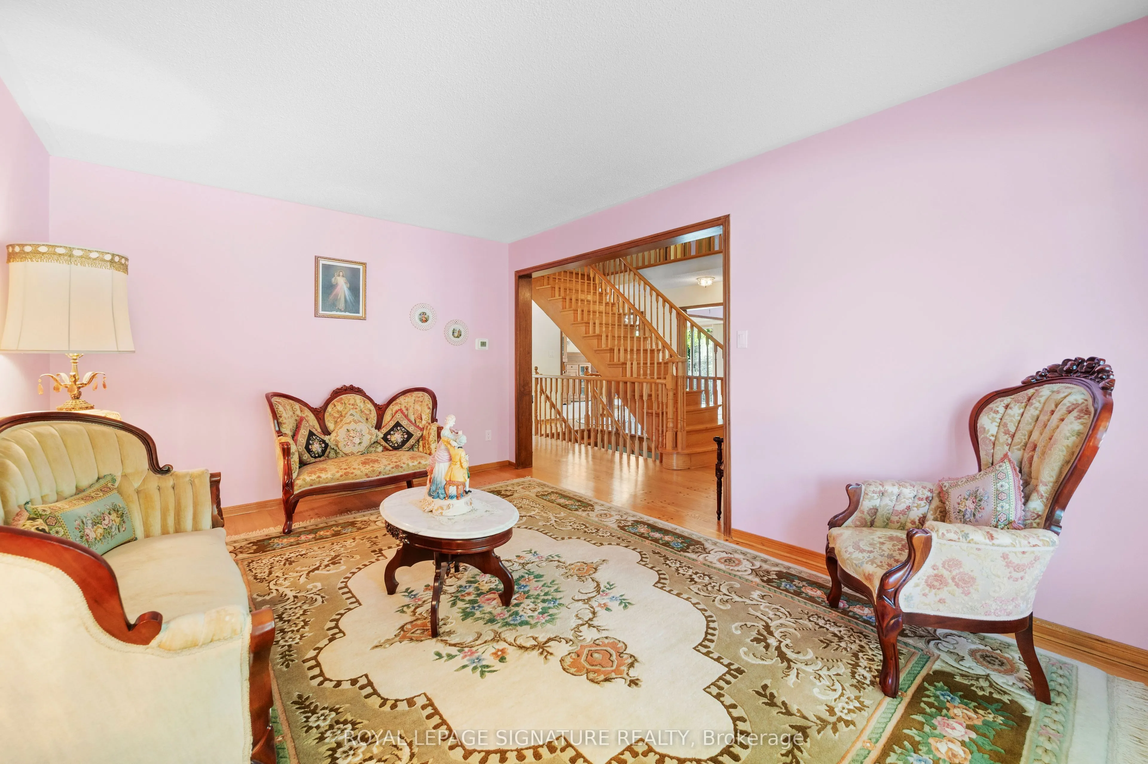 2921 Caradoc Lane