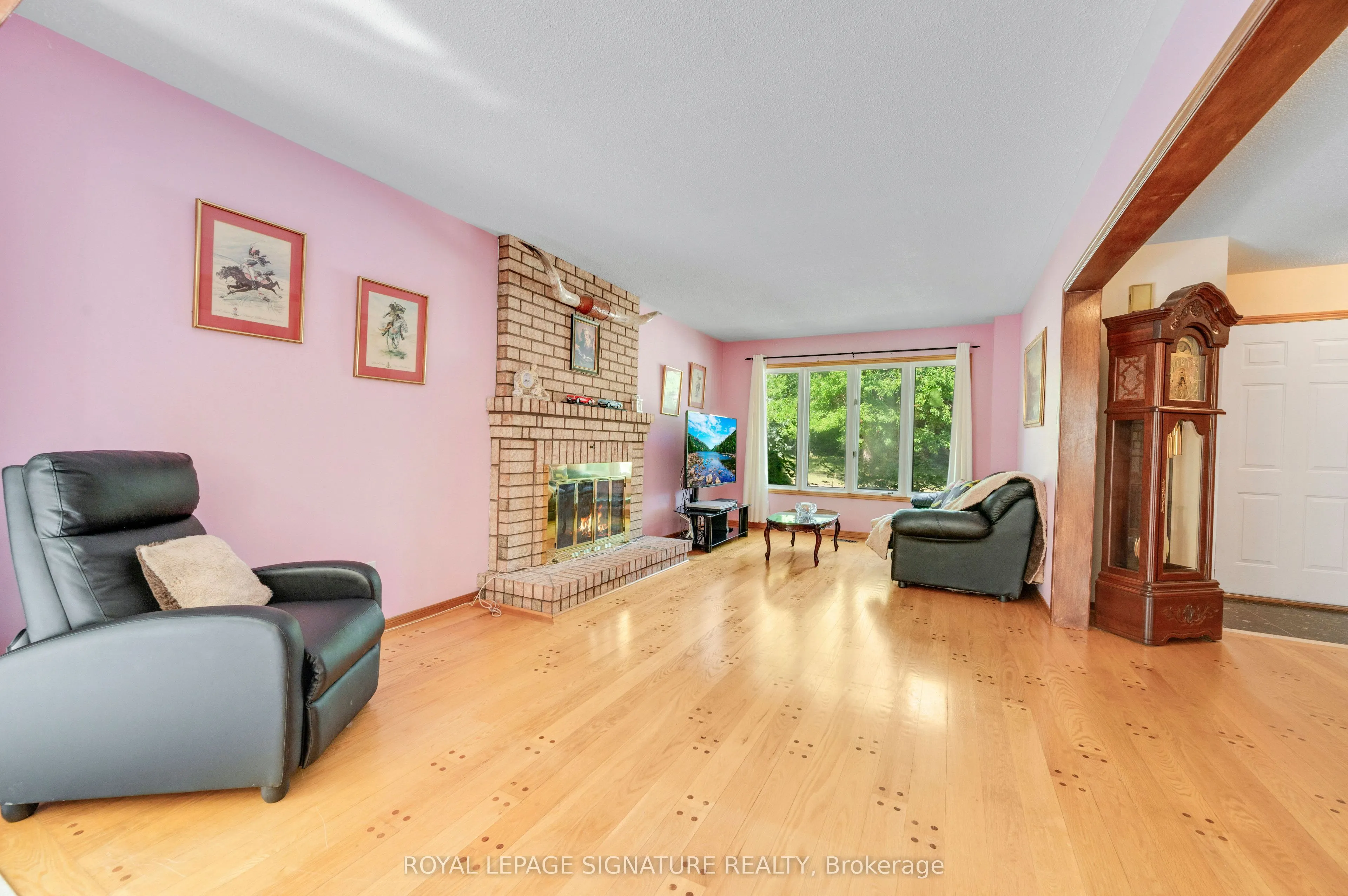 2921 Caradoc Lane