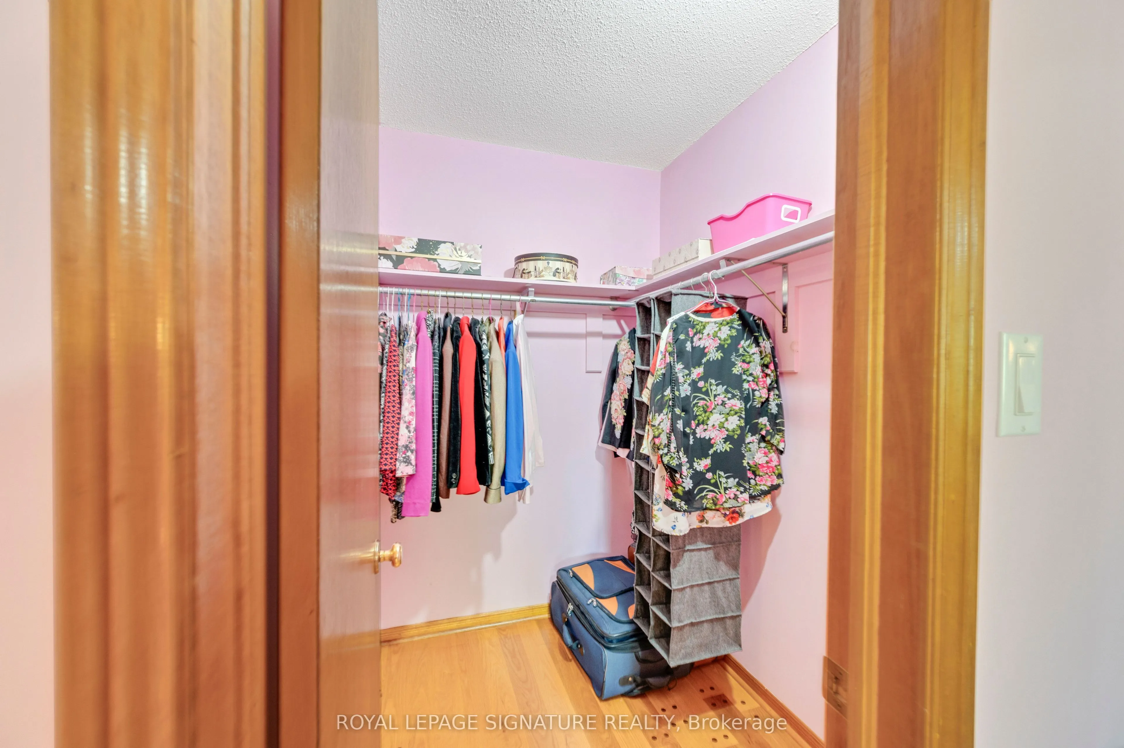 2921 Caradoc Lane