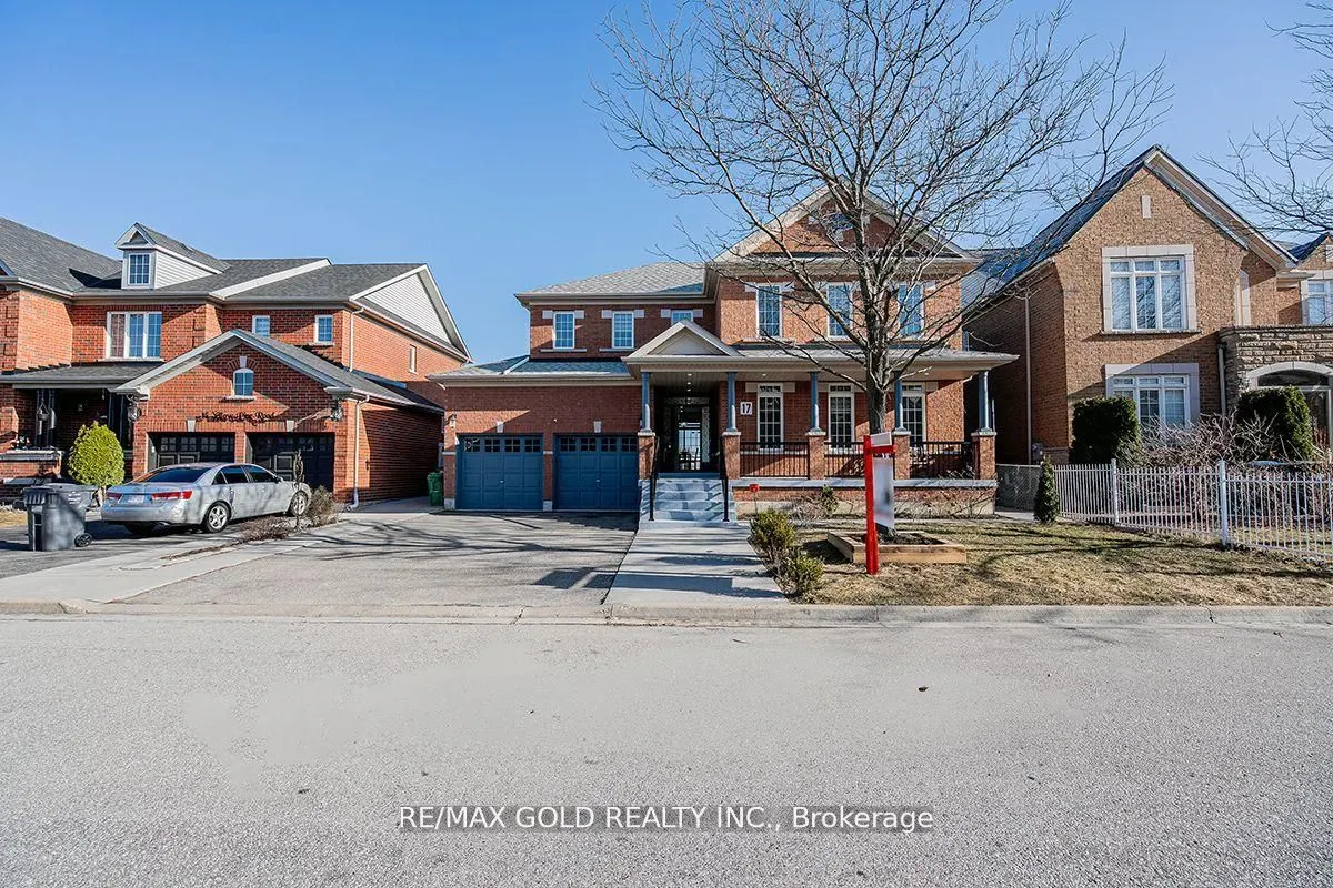 17 Yellow Pine Road