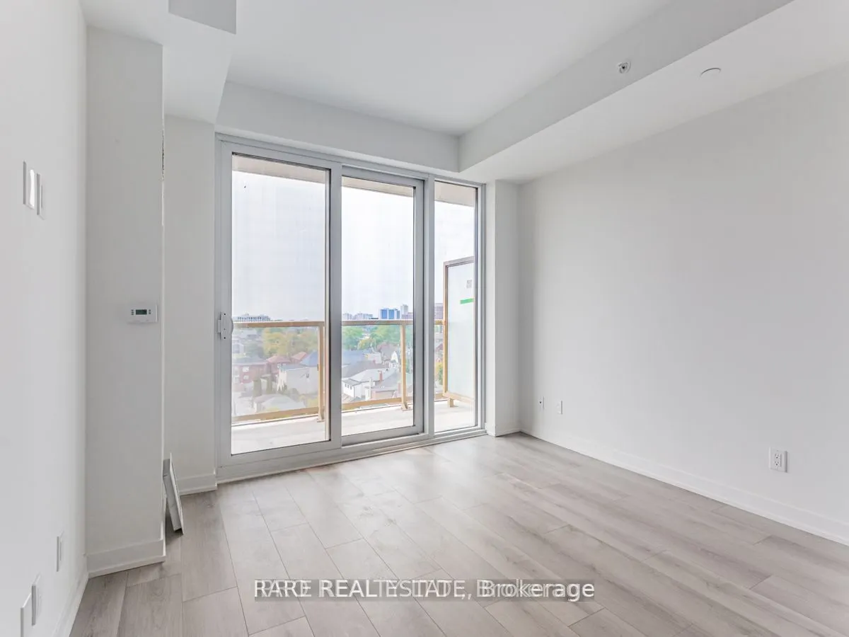 1787 St. Clair Avenue, #823