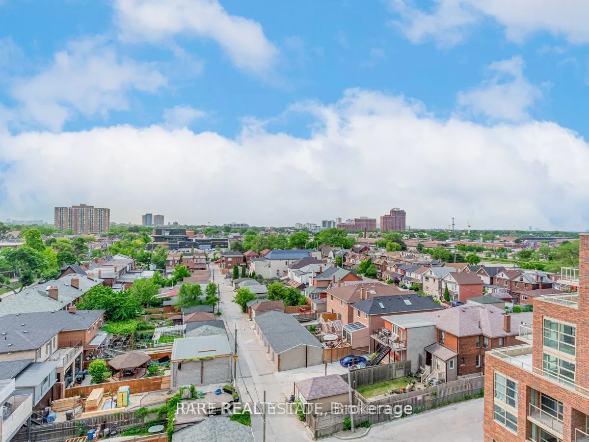 1787 St. Clair Avenue, #823