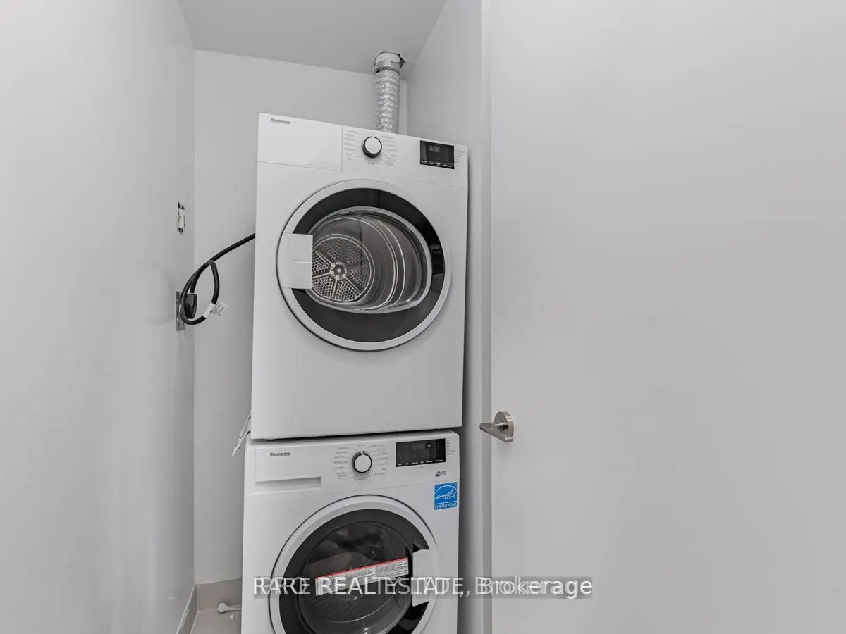 1787 St. Clair Avenue, #823