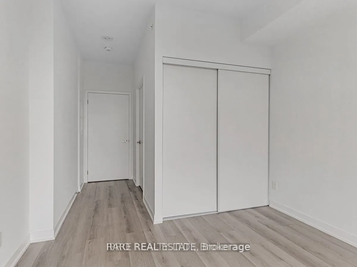 1787 St. Clair Avenue, #823