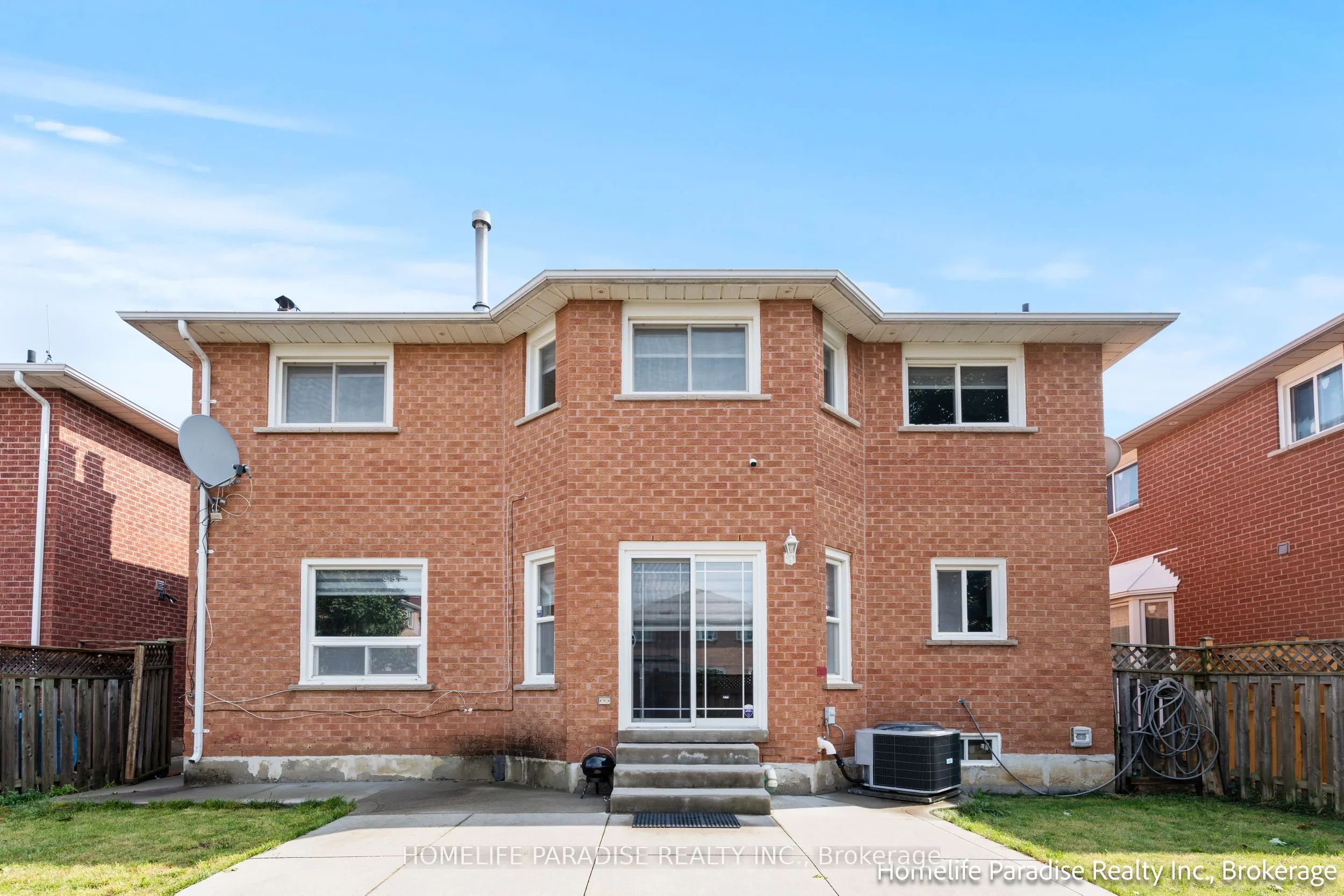 6 Ivy Lea Court
