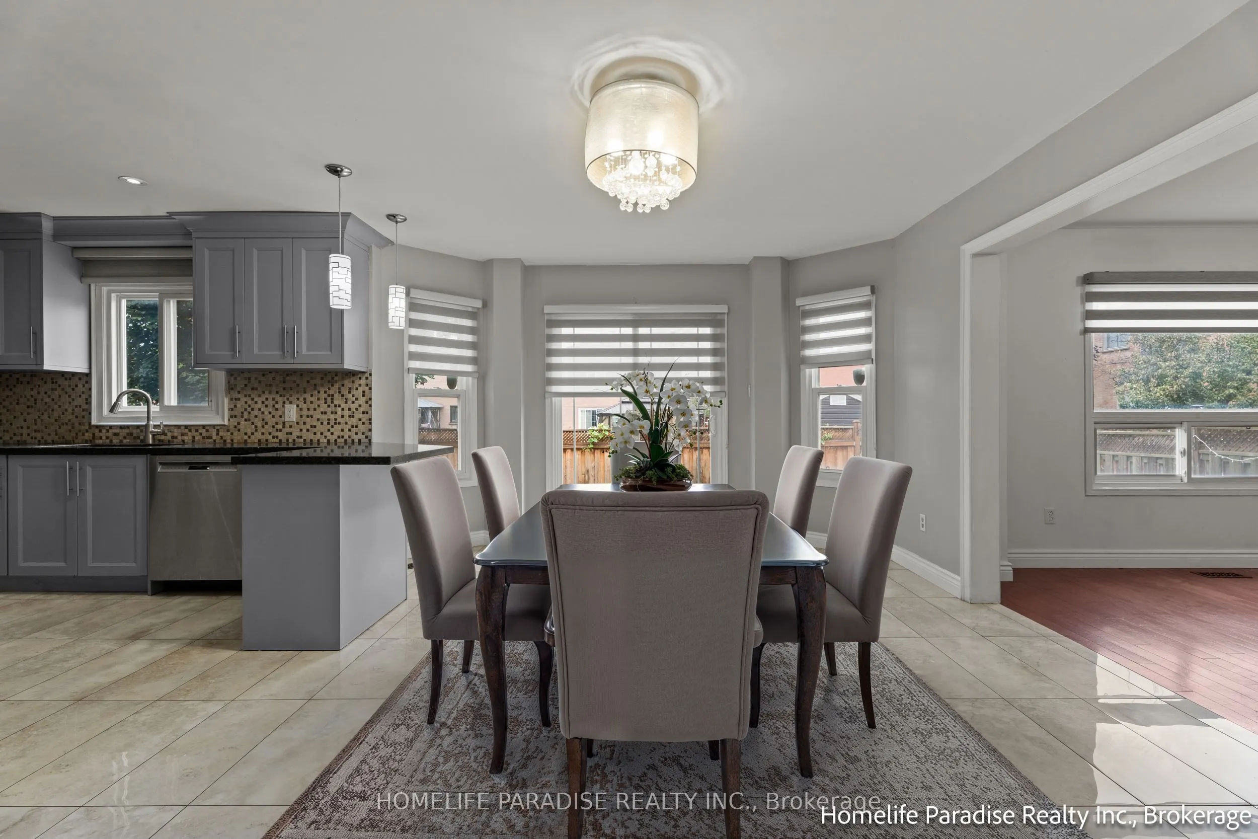 6 Ivy Lea Court