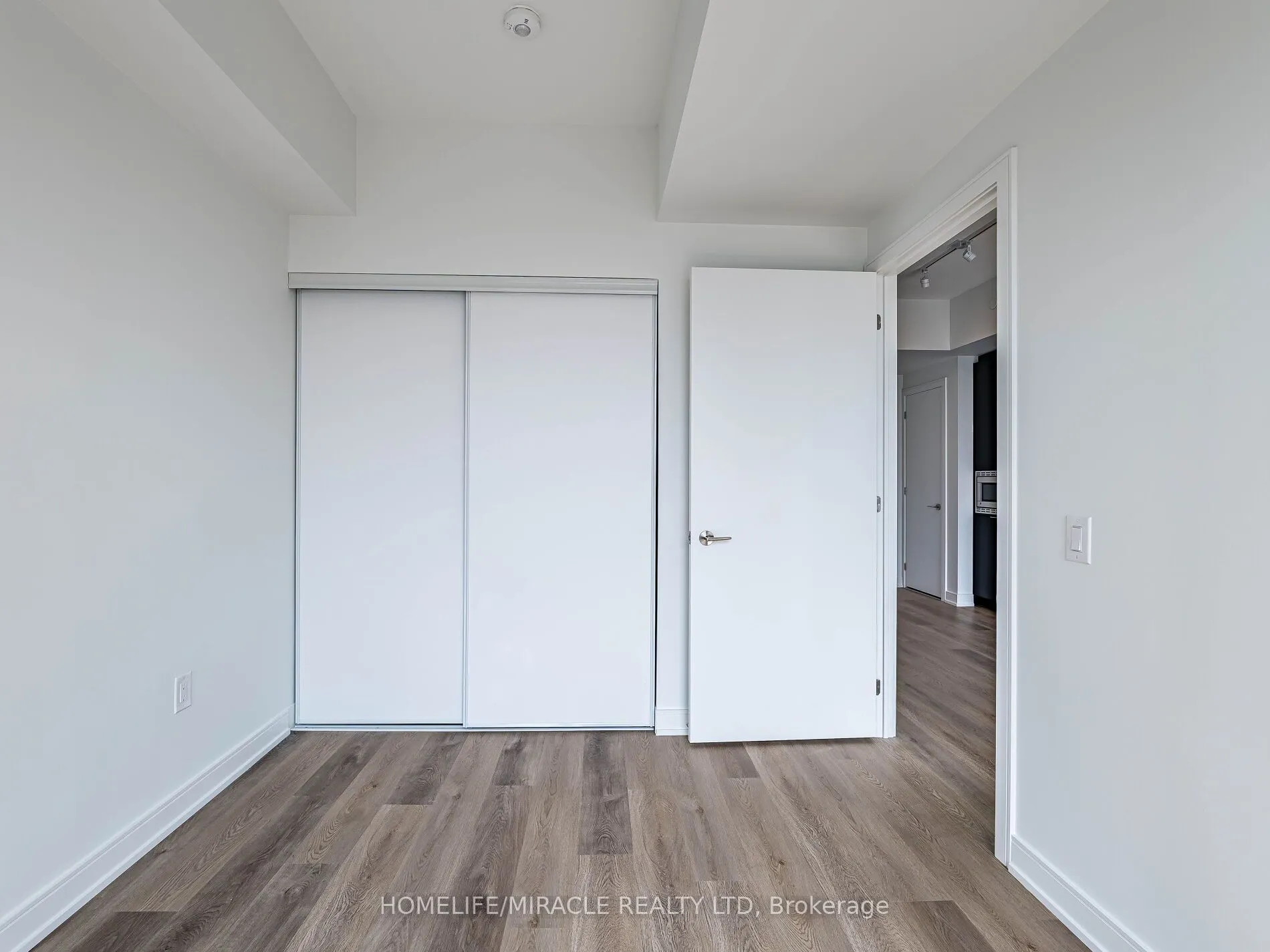 3009 Novar Road, #1804