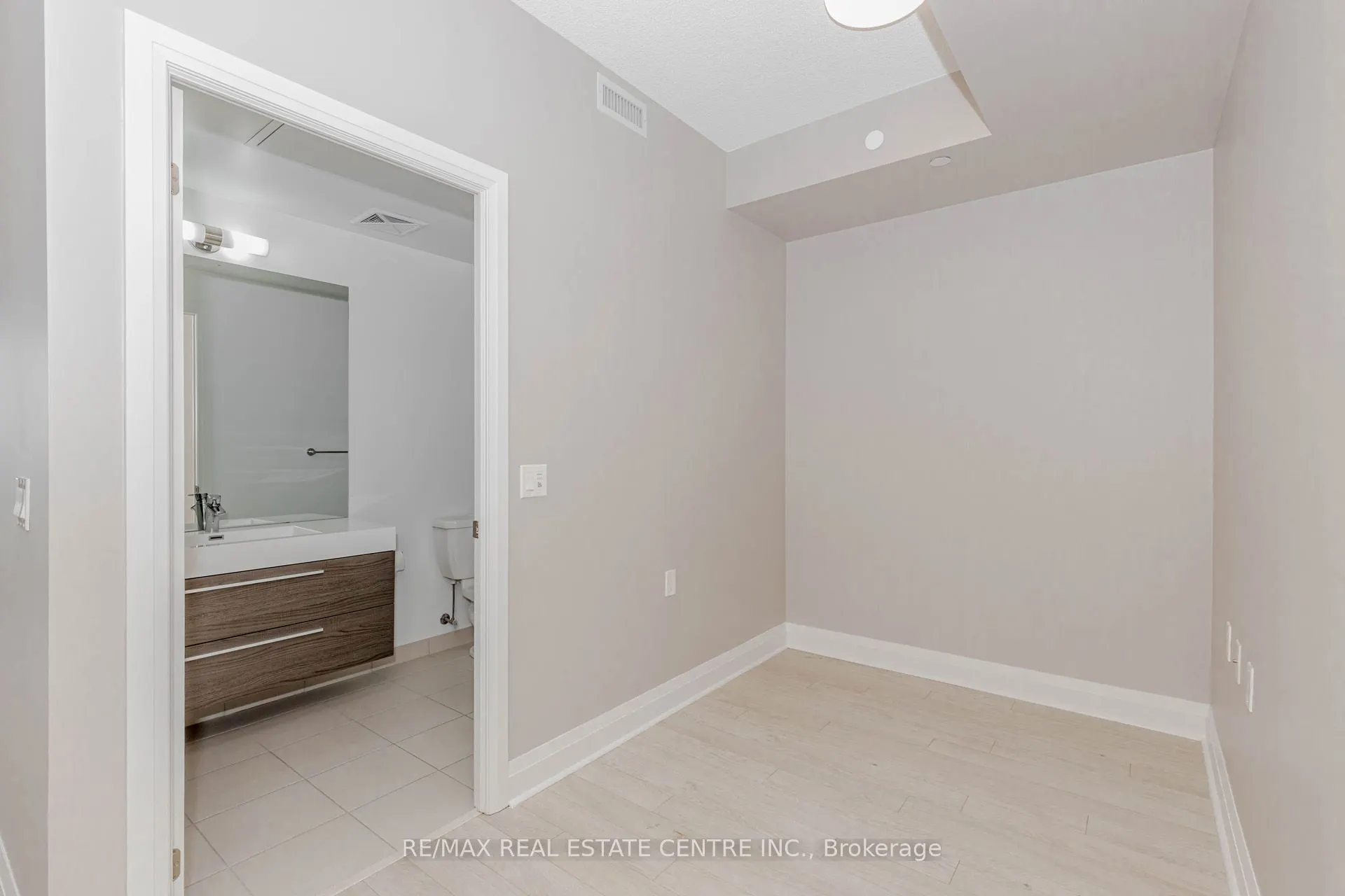15 Zorra Street, #506