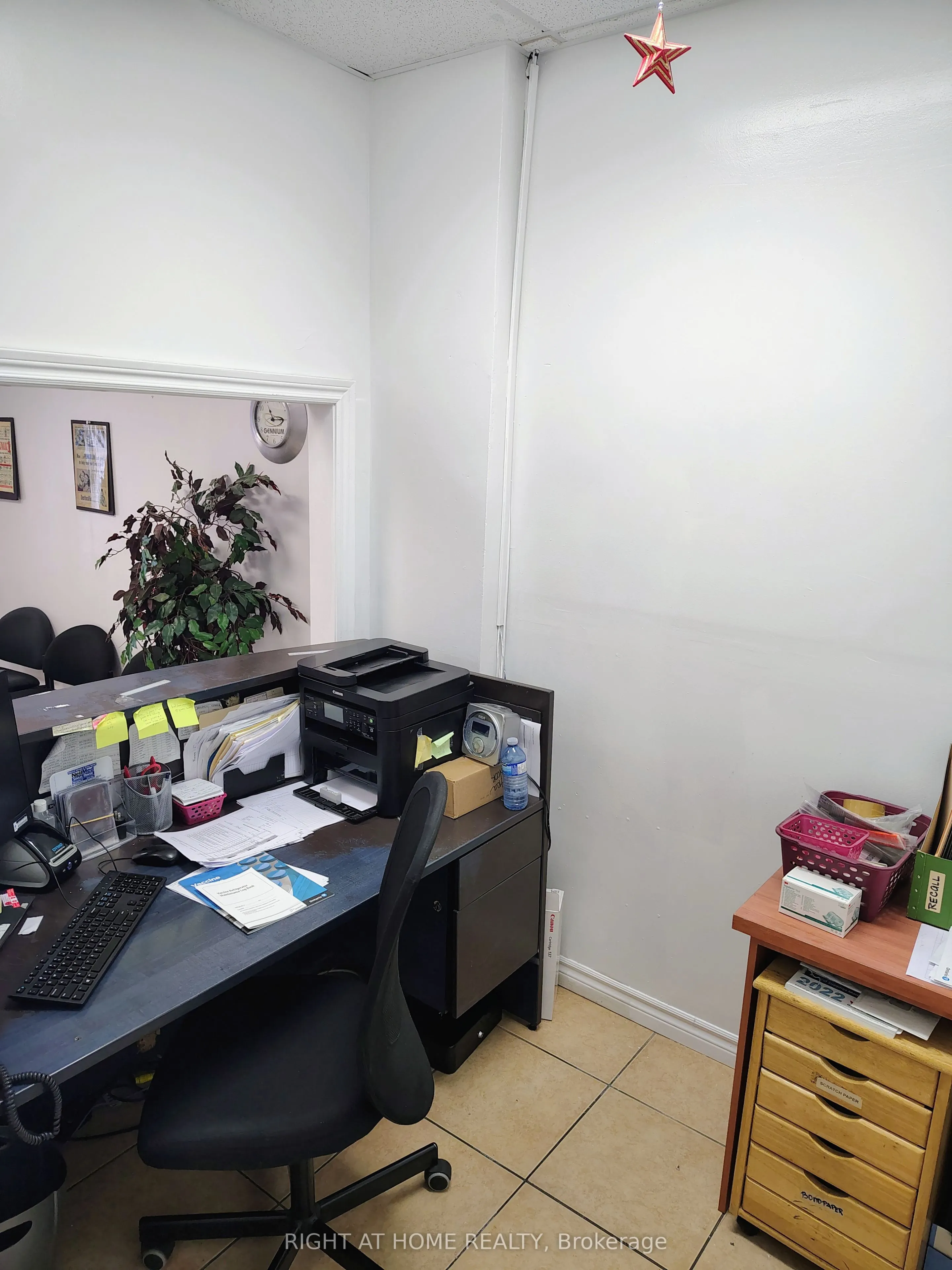 1254 Bloor Street W, #Main