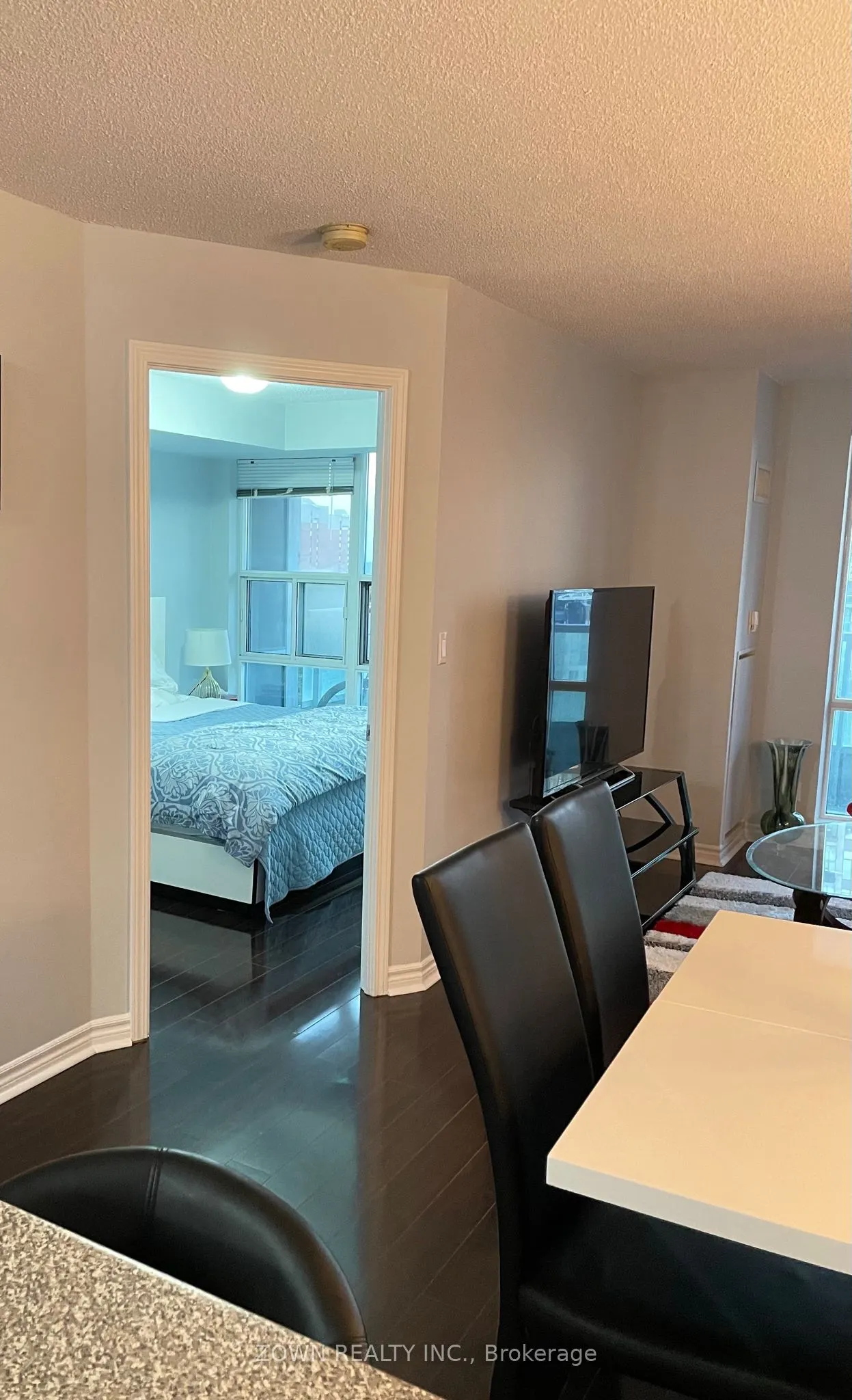 33 Elm Drive W, #813