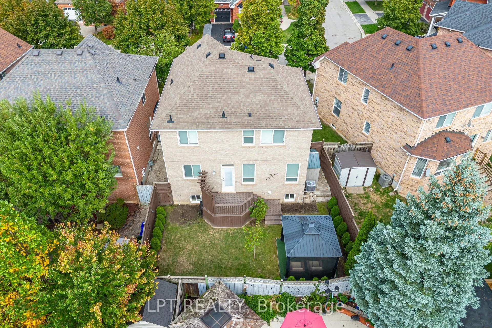 2270 Dunforest Crescent