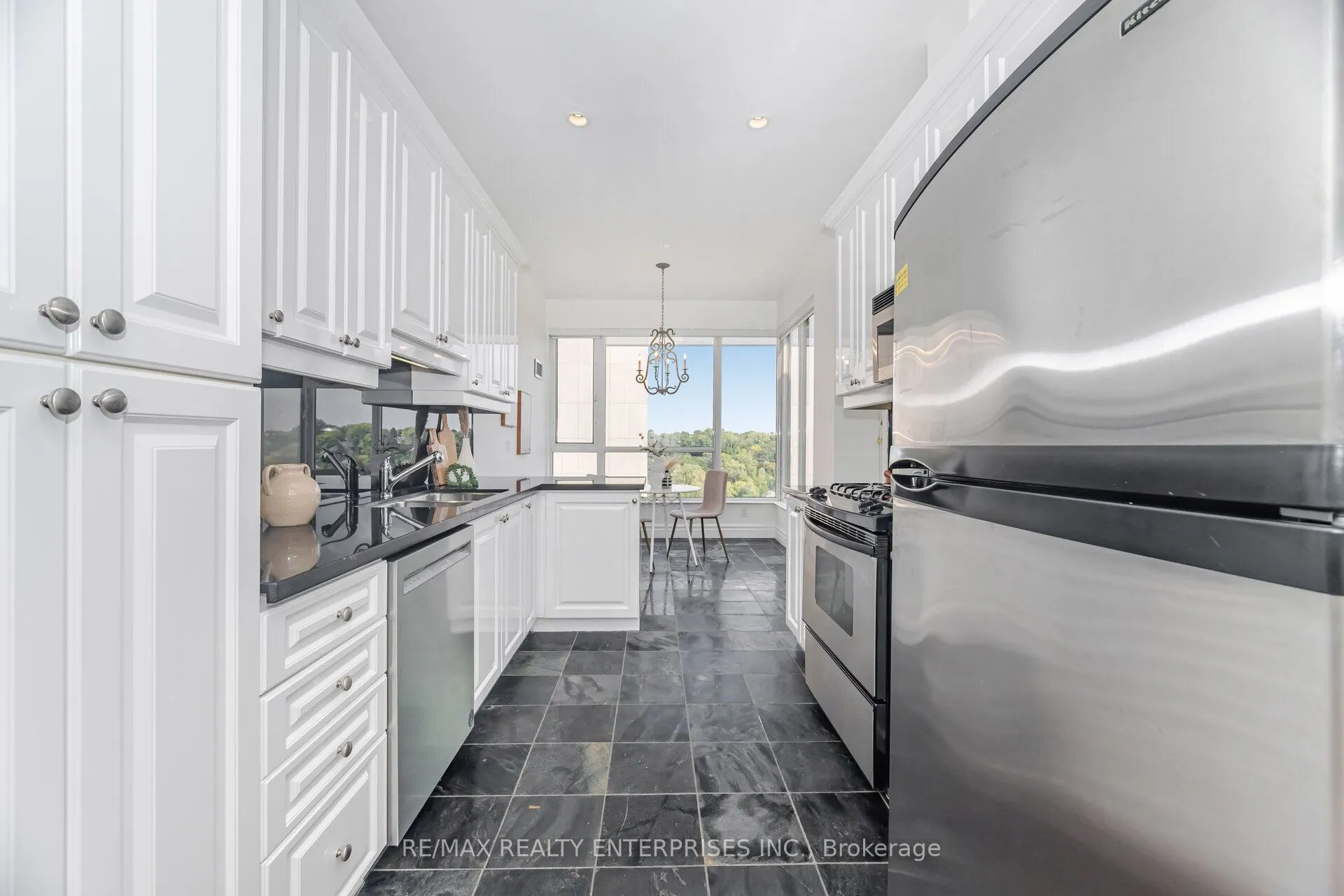 2662 Bloor Street W, #PH-1108