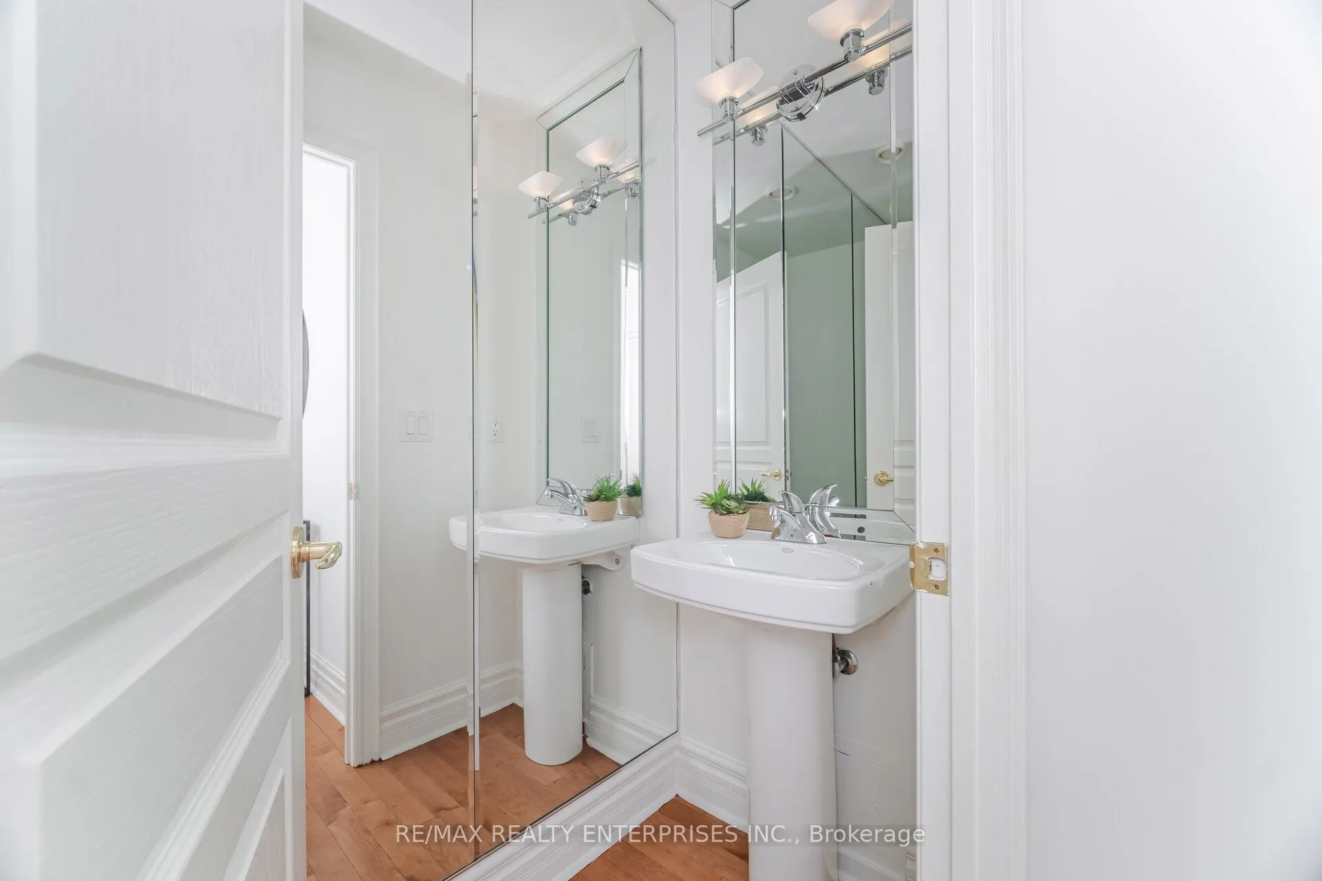 2662 Bloor Street W, #PH-1108