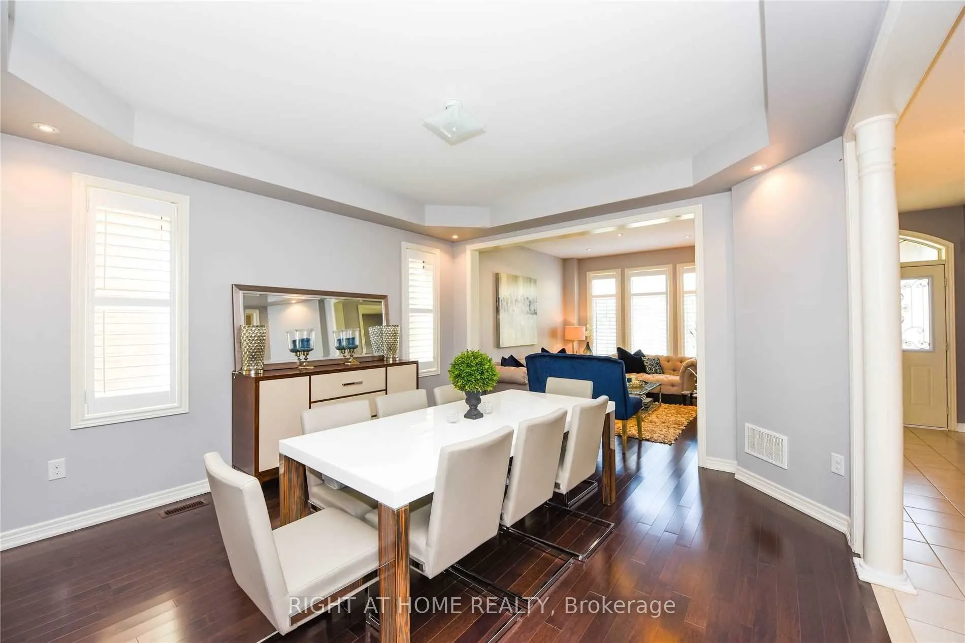 3152 Larry Crescent