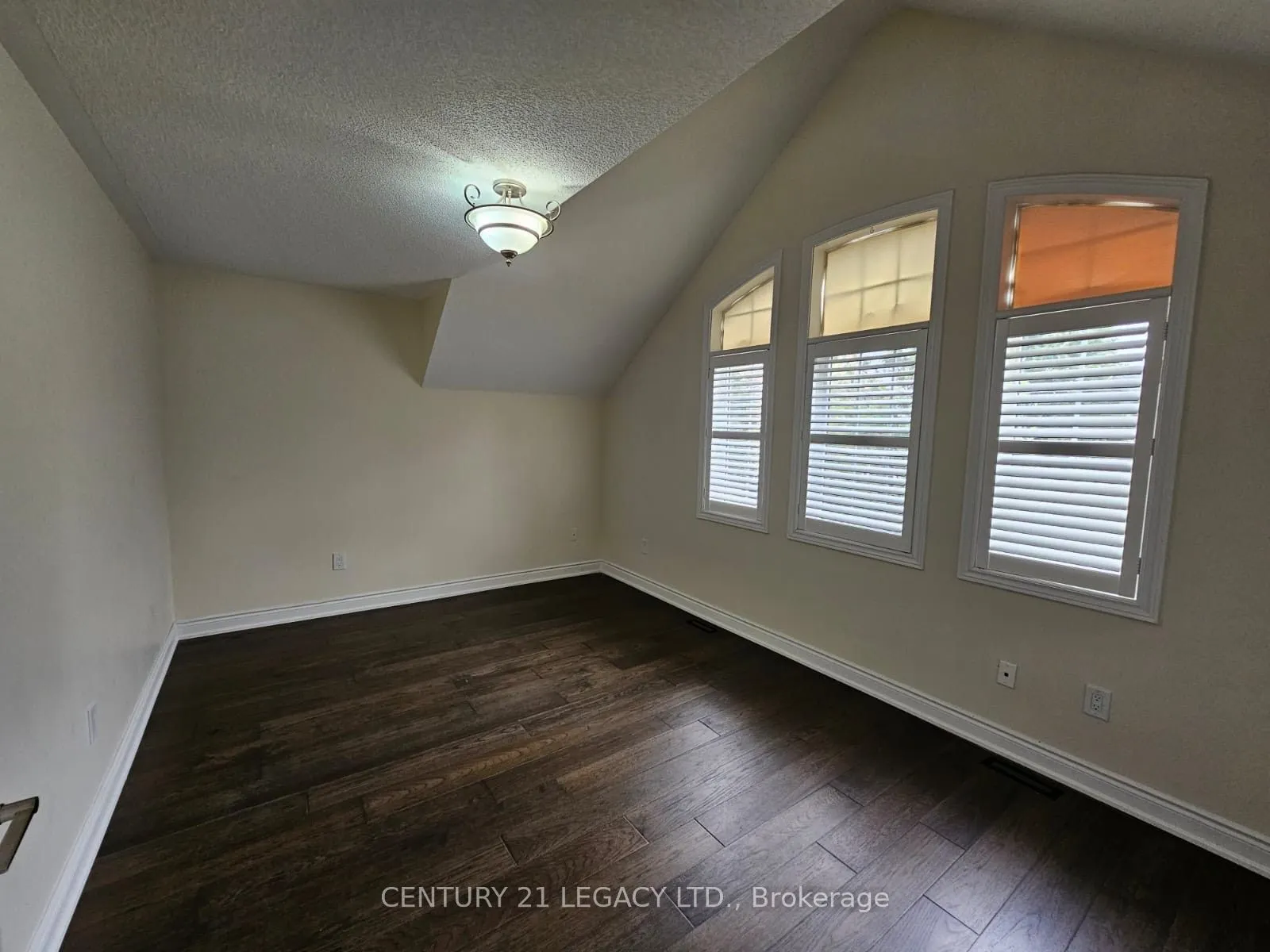 7 Trailside Walk