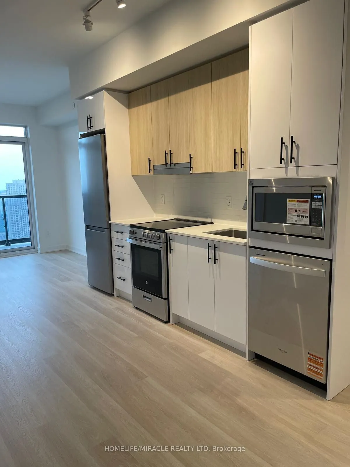 5105 Hurontario Street, #1802