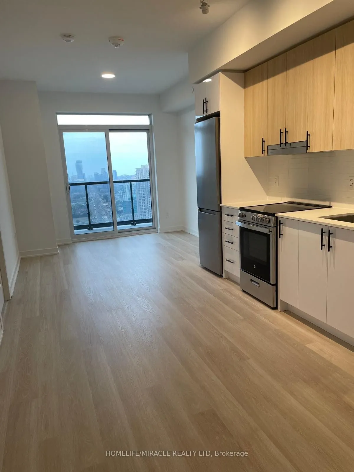 5105 Hurontario Street, #1802