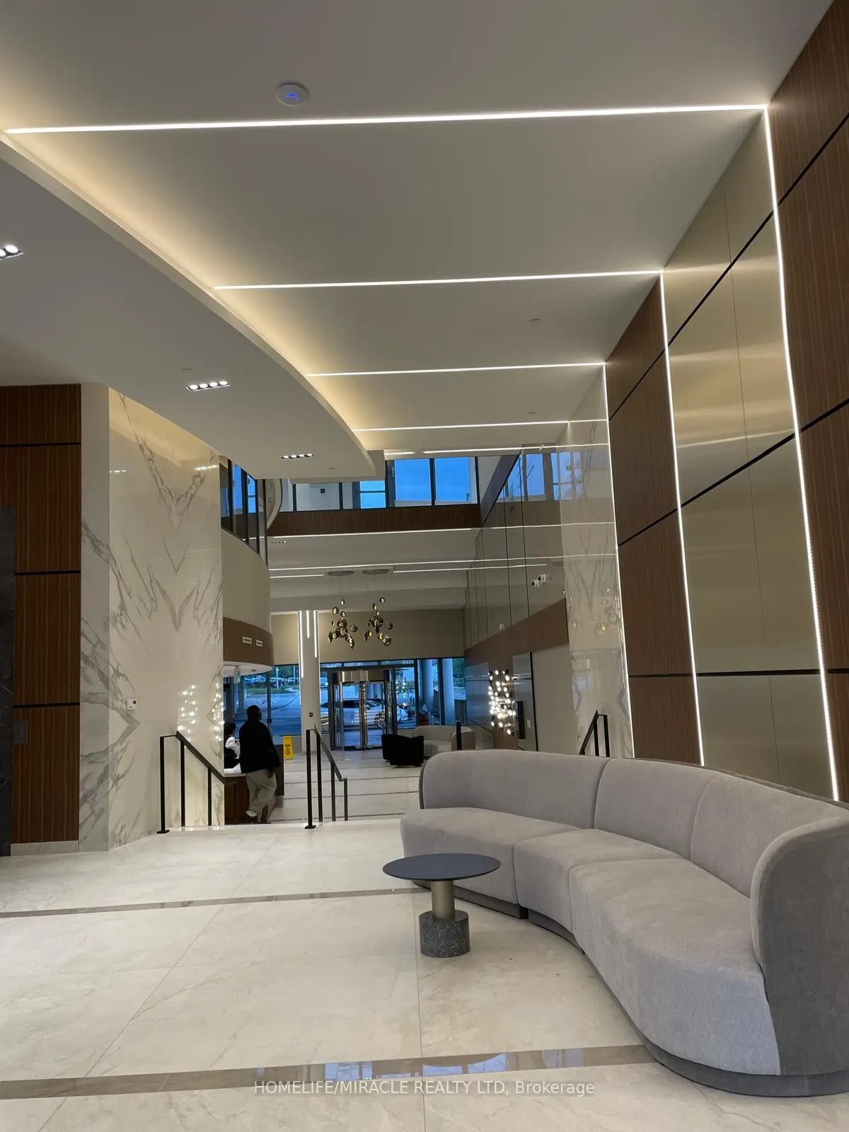 5105 Hurontario Street, #1802