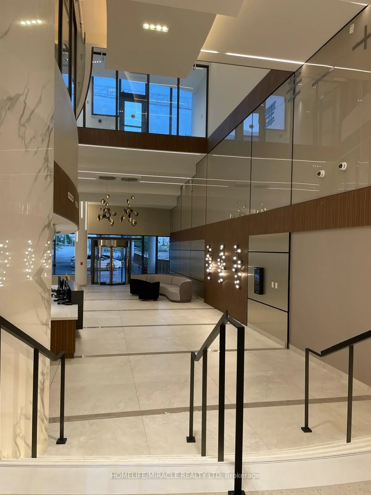 5105 Hurontario Street, #1802