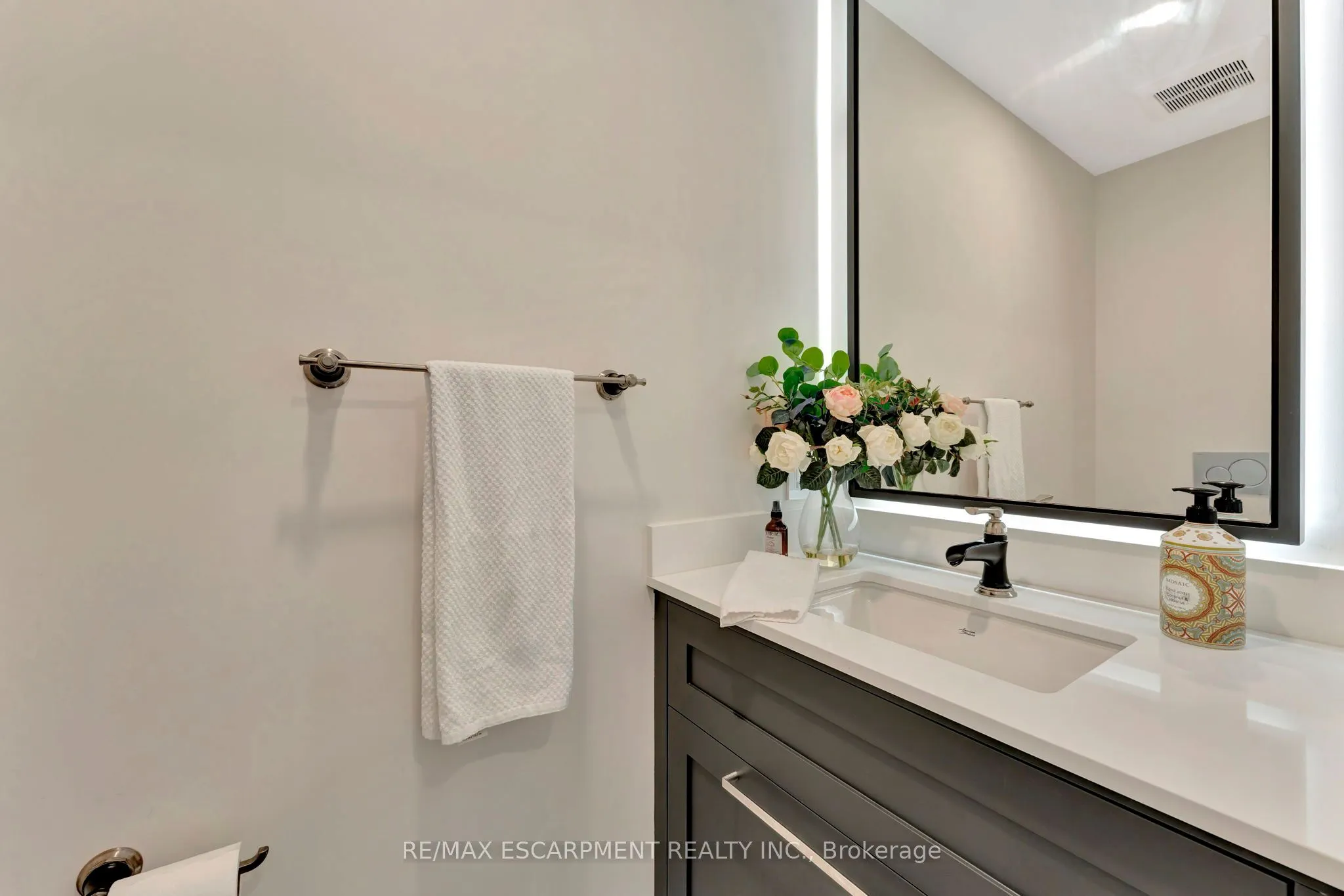 2136 Old Lakeshore Road, #3